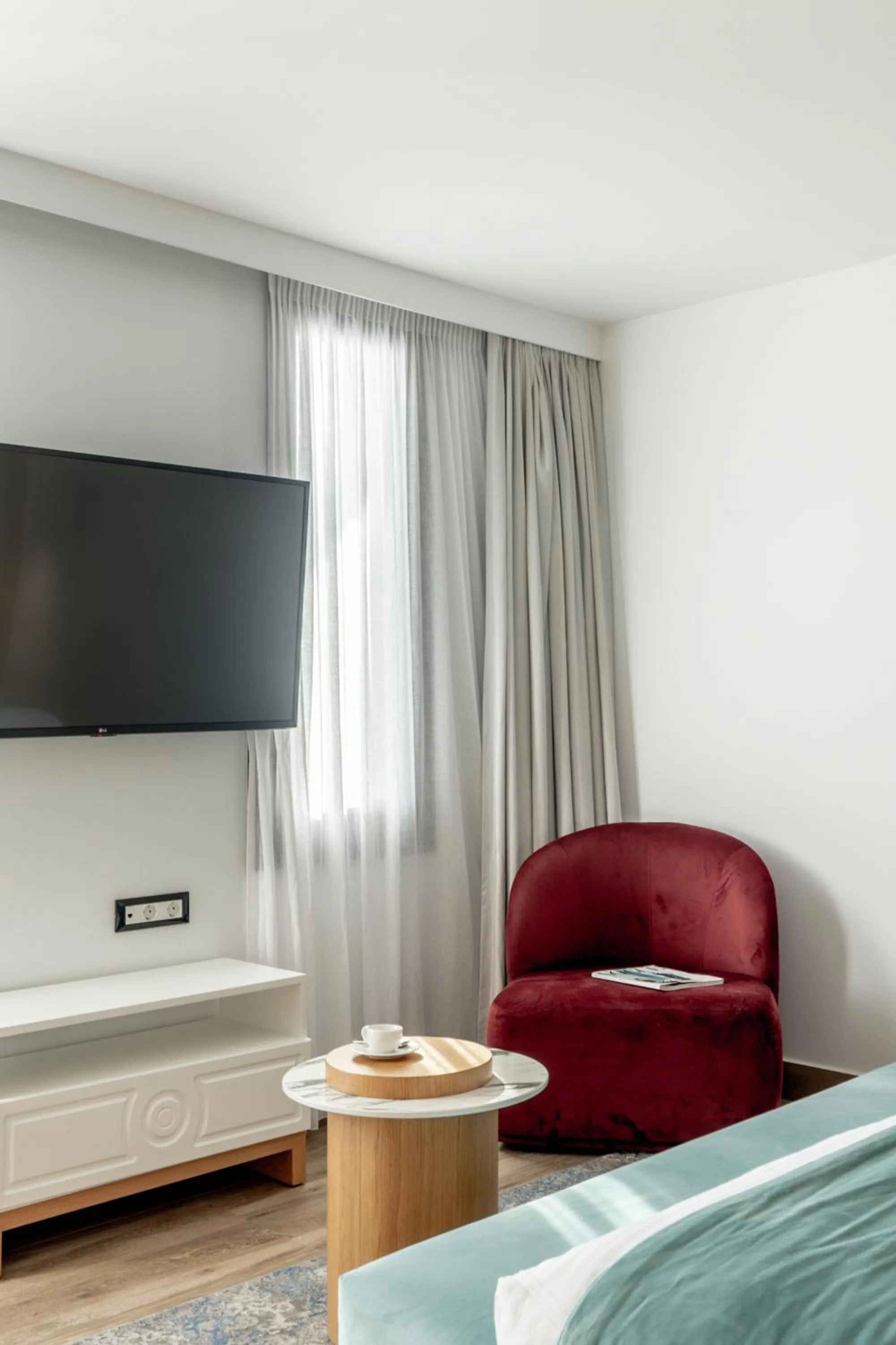 Bedroom, Bed in Cresanto Luxury Suites