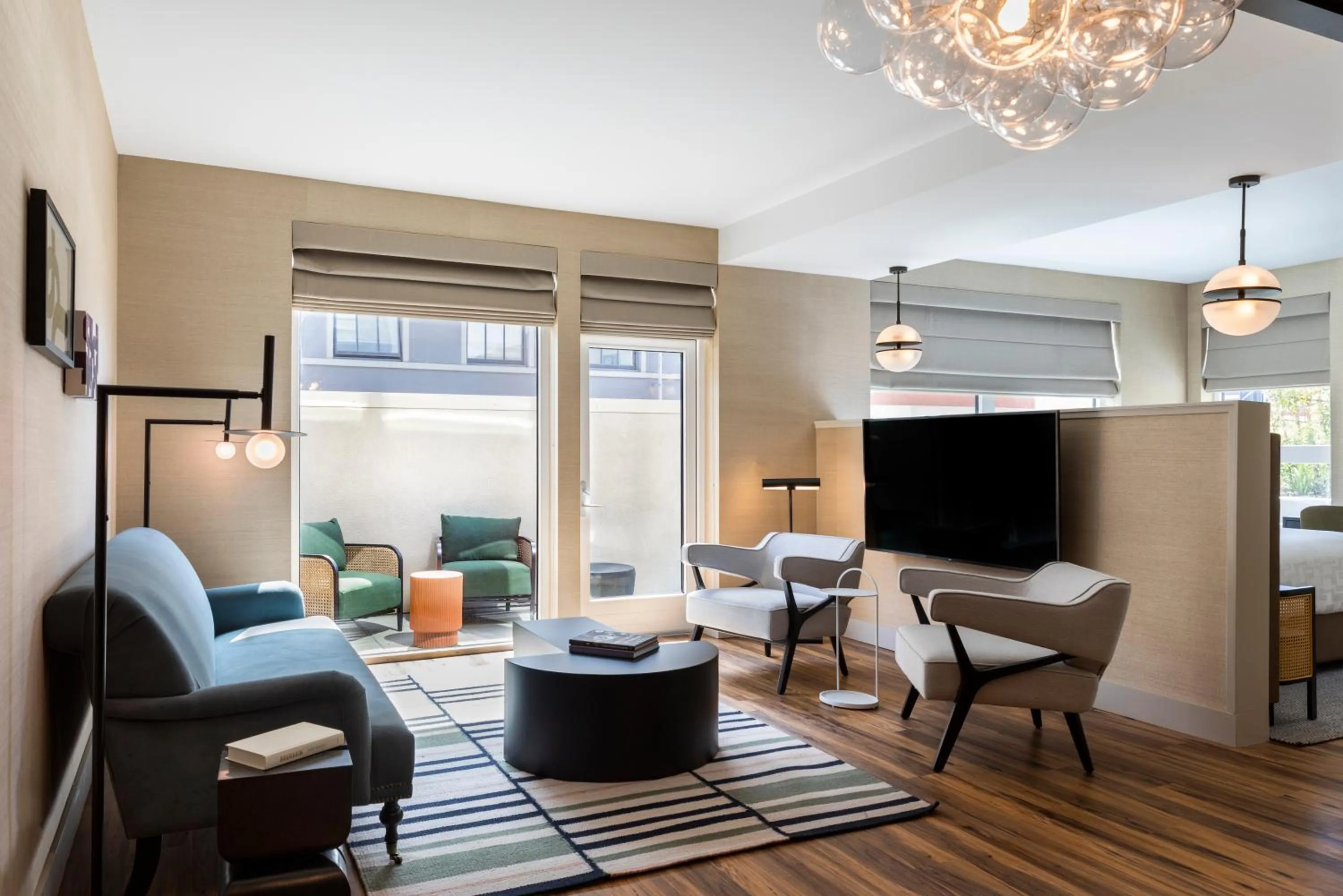 Living room in Kissel Uptown Oakland, in the Unbound Collection by Hyatt