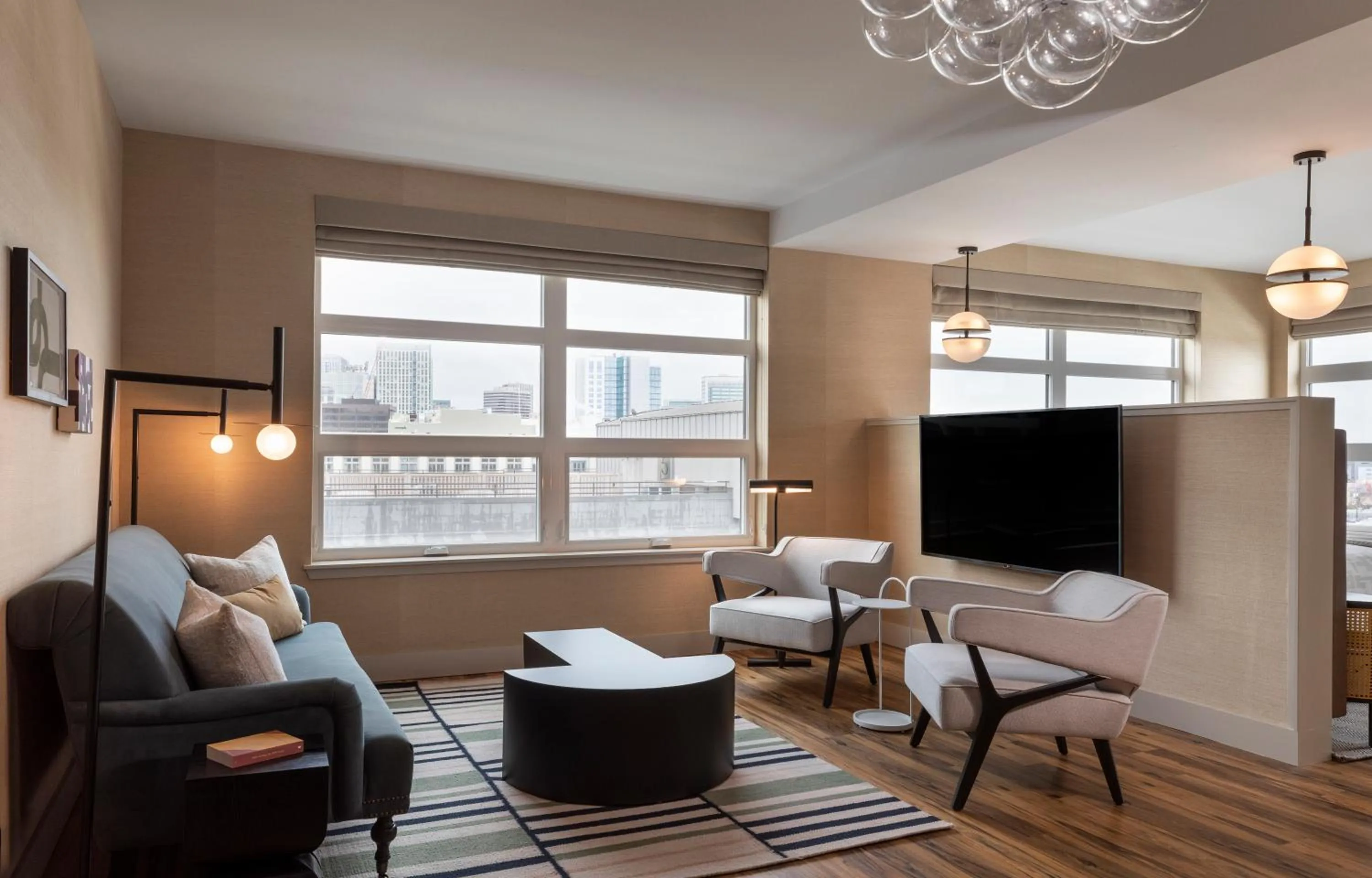 Living room in Kissel Uptown Oakland, in the Unbound Collection by Hyatt