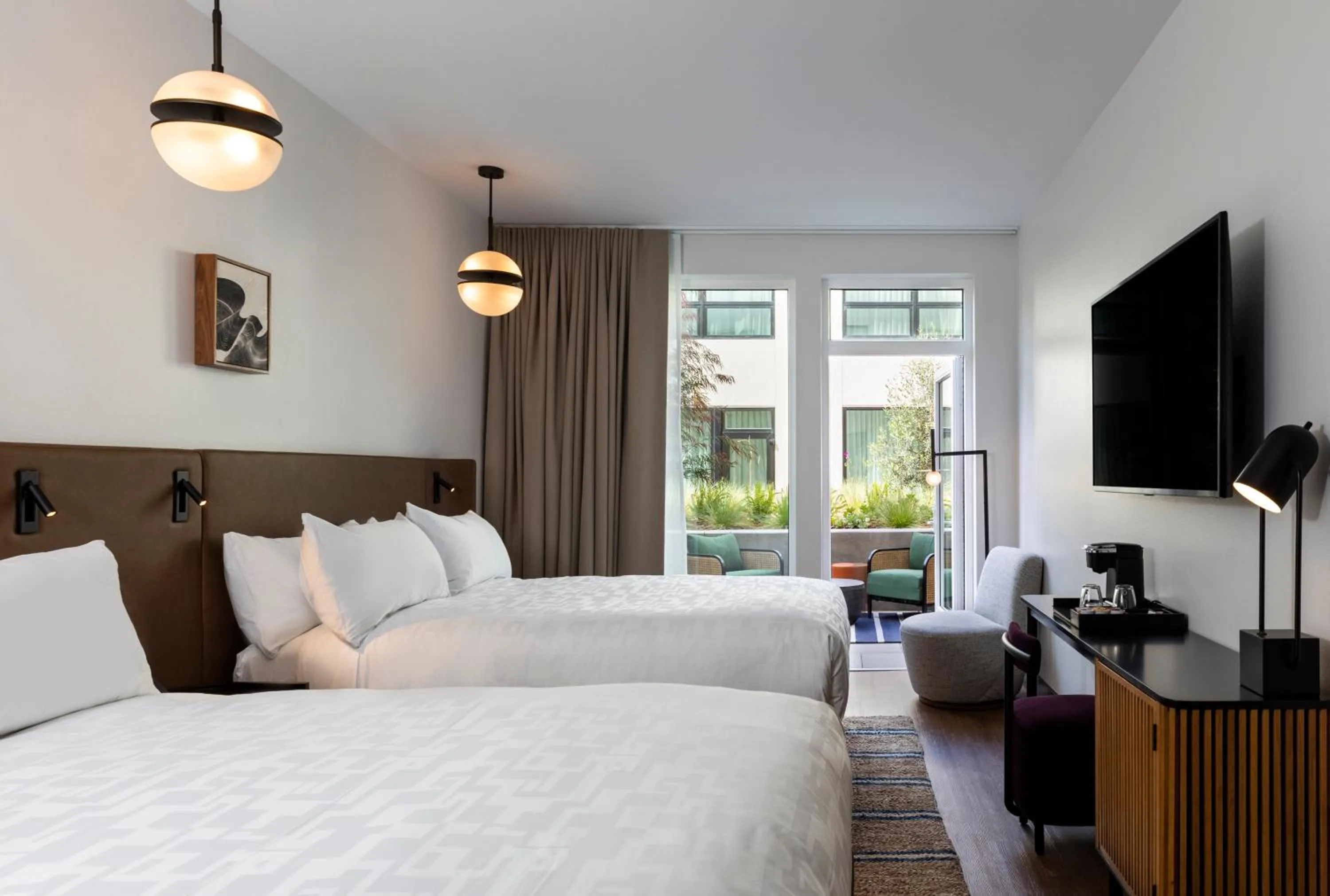 Bedroom, Bed in Kissel Uptown Oakland, in the Unbound Collection by Hyatt