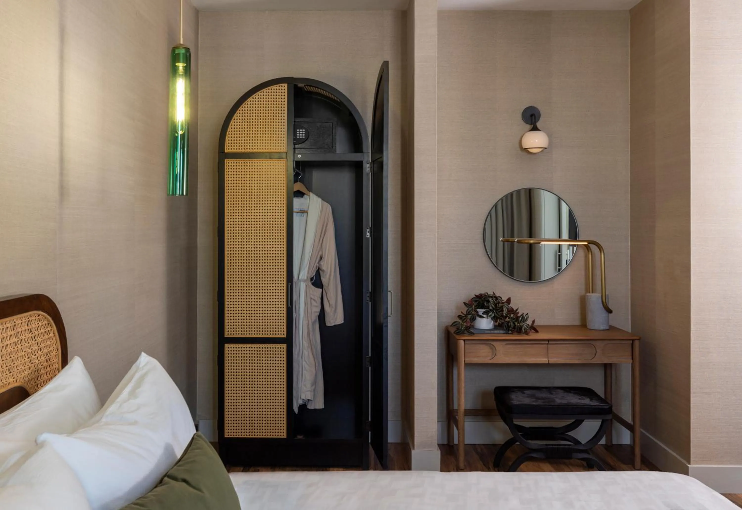 Bedroom, Bed in Kissel Uptown Oakland, in the Unbound Collection by Hyatt