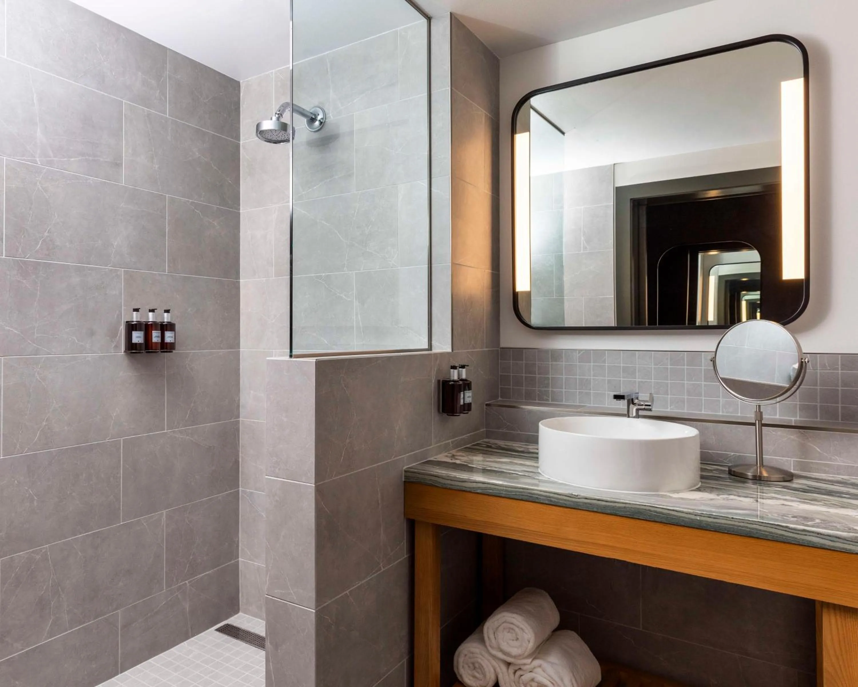 Bathroom in Kissel Uptown Oakland, in the Unbound Collection by Hyatt