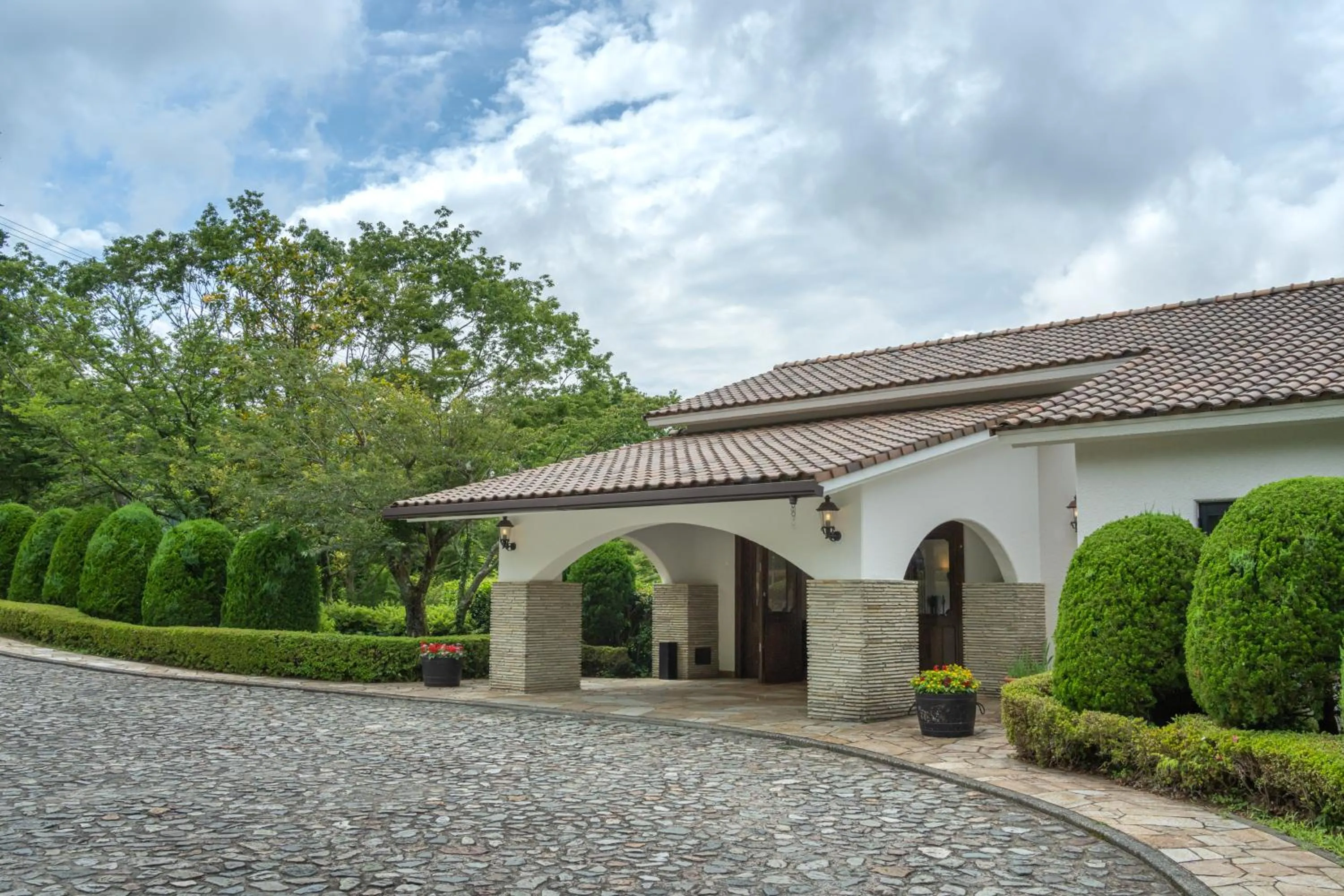 Facade/entrance in 伊豆高原温泉ホテル 森の泉