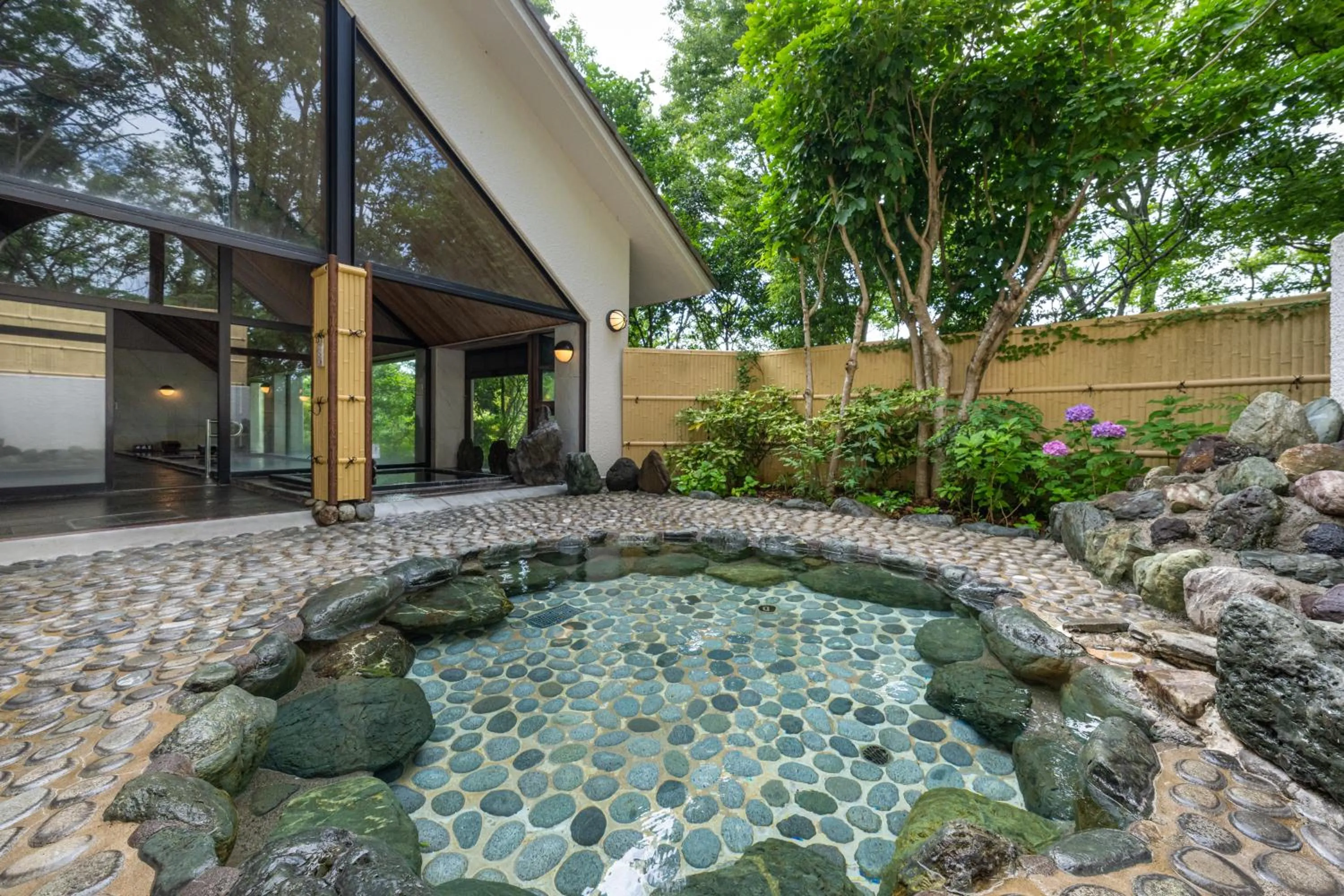 Open Air Bath in 伊豆高原温泉ホテル 森の泉