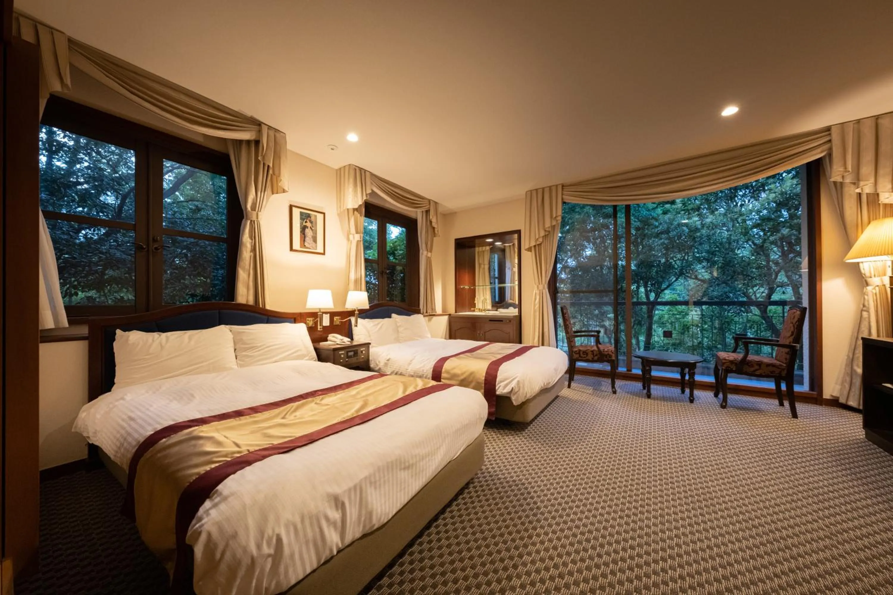 Photo of the whole room, Bed in 伊豆高原温泉ホテル 森の泉