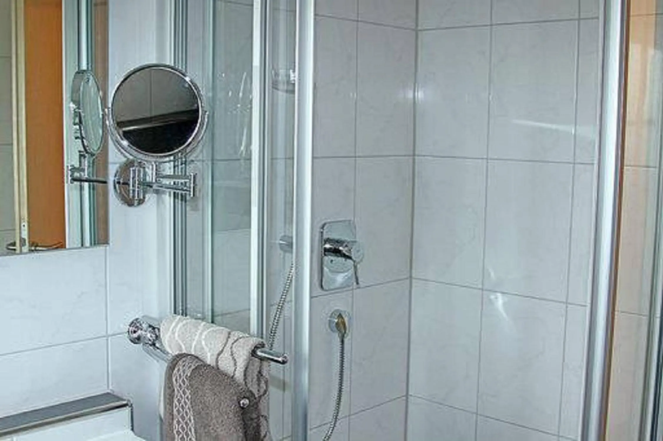 Bathroom in Ferienhof Bitschnau