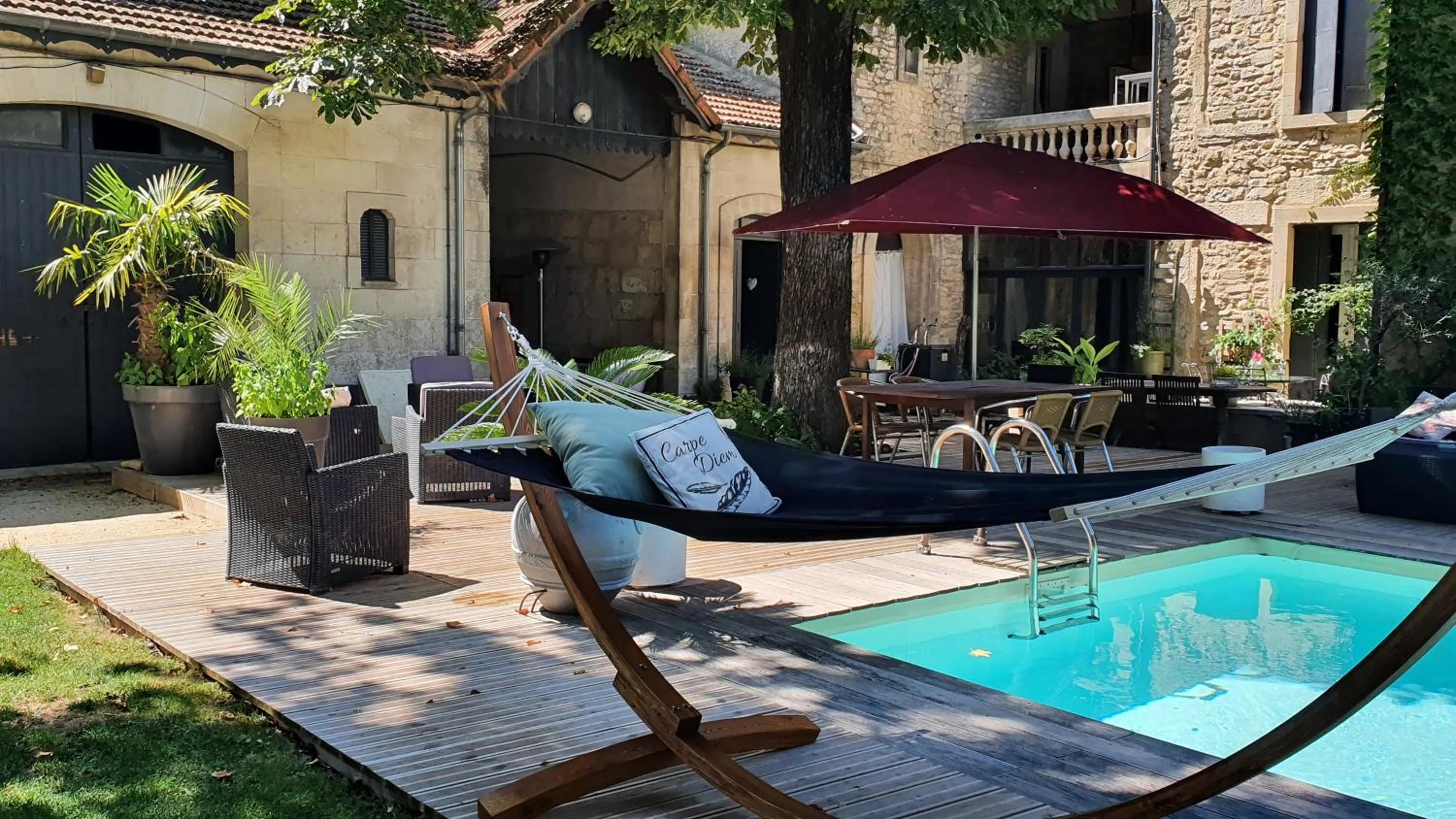 Swimming pool in Le 4 Feuilles en.Camargue