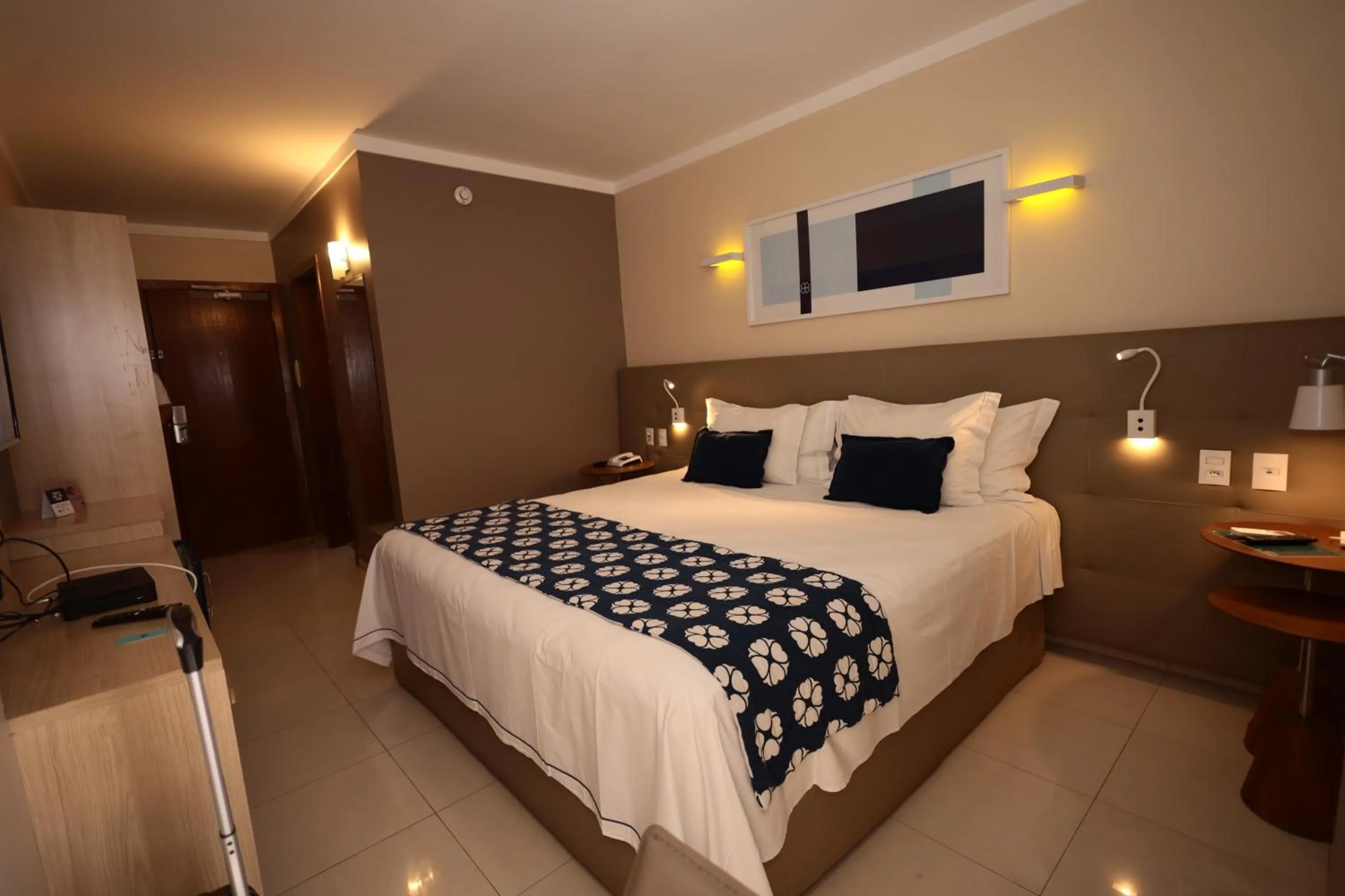 Bed in House Inn Hotel - Anashopping