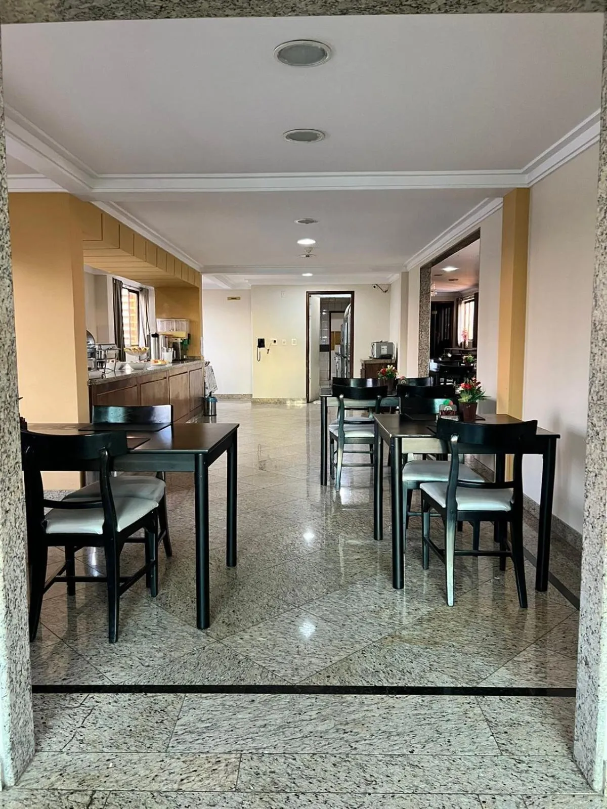 Crystal Plaza Hotel Marista