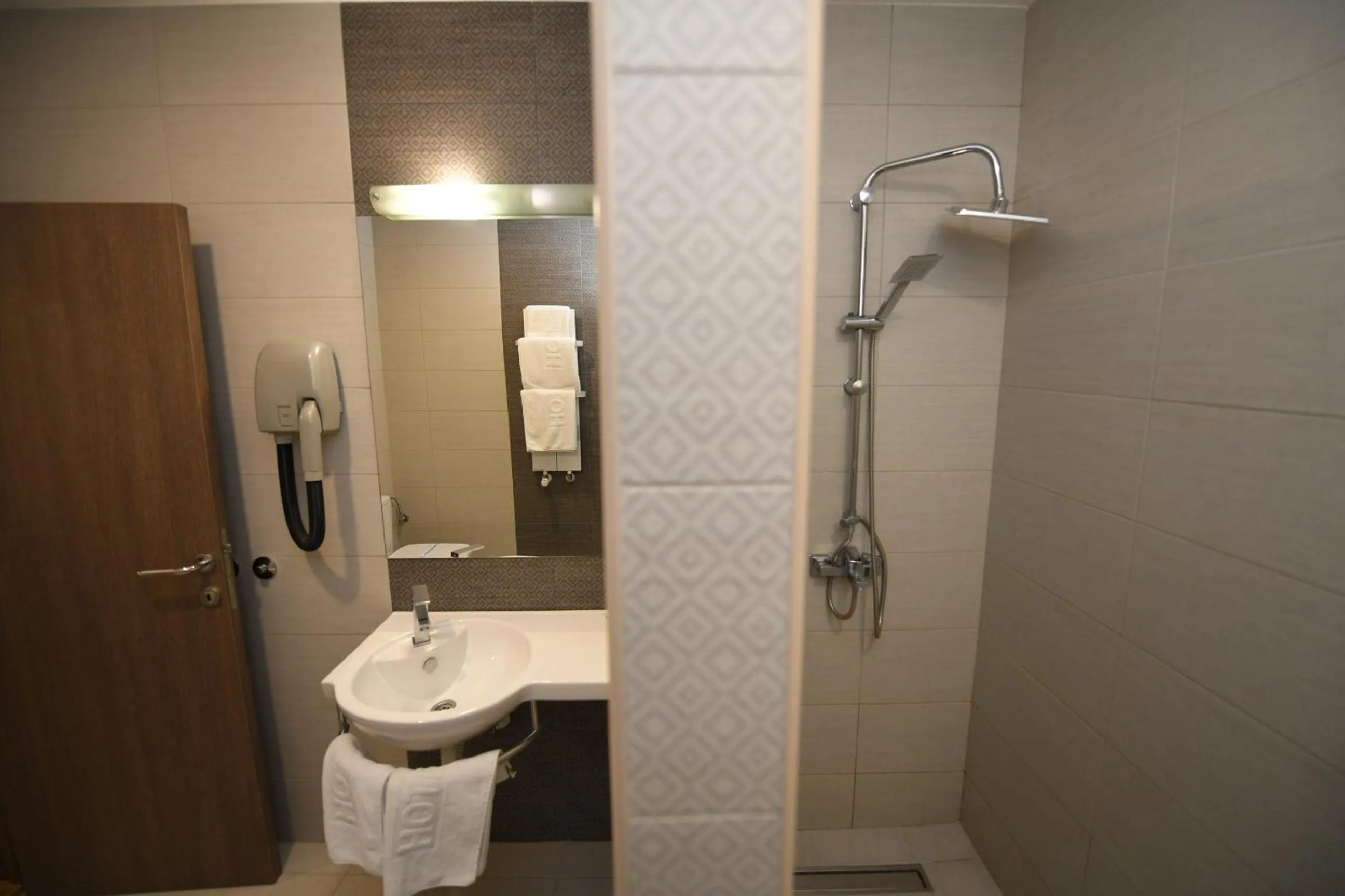 Bathroom in Hotel Kole