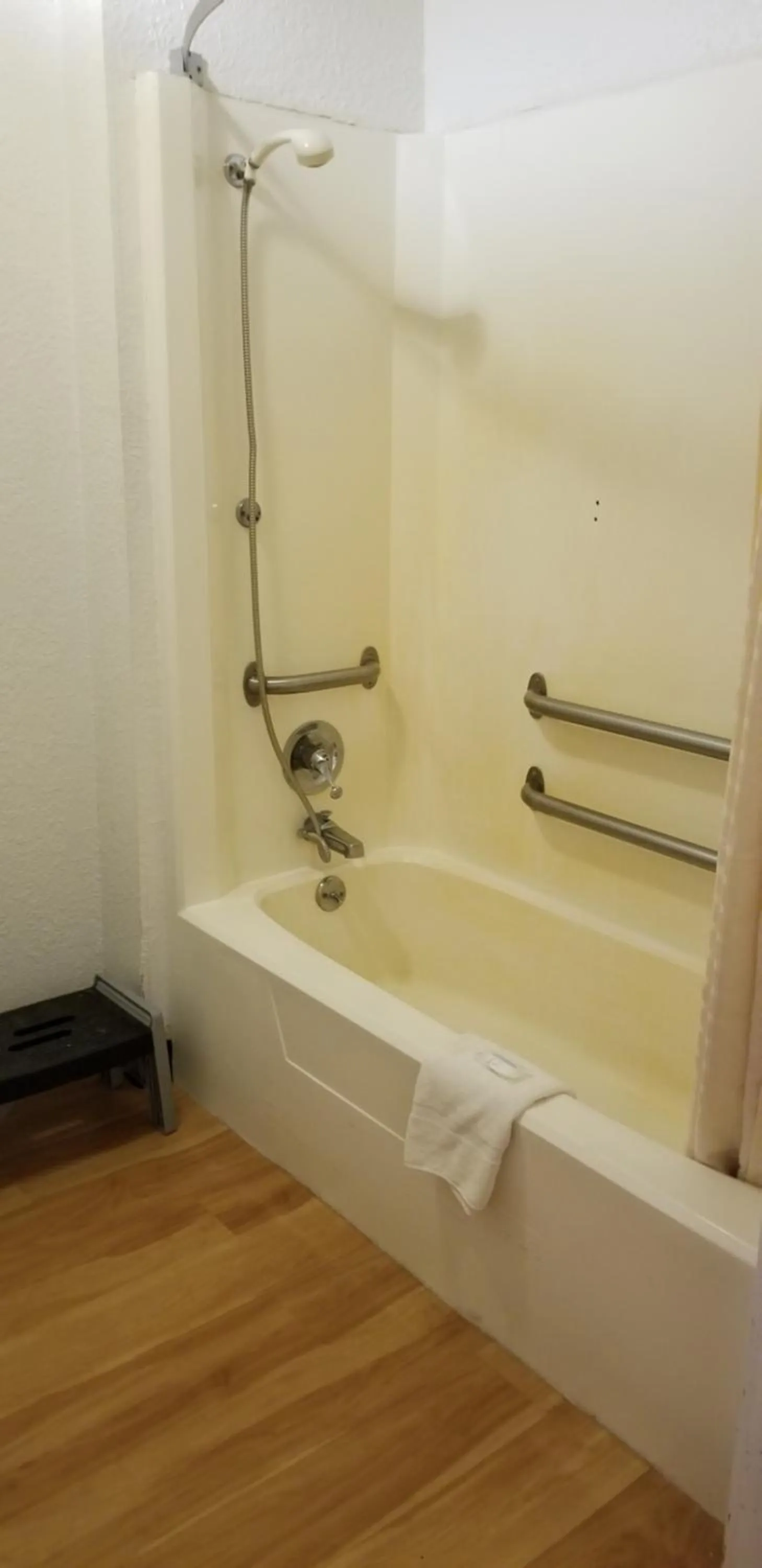 Bathroom in FairBridge Inn Express London