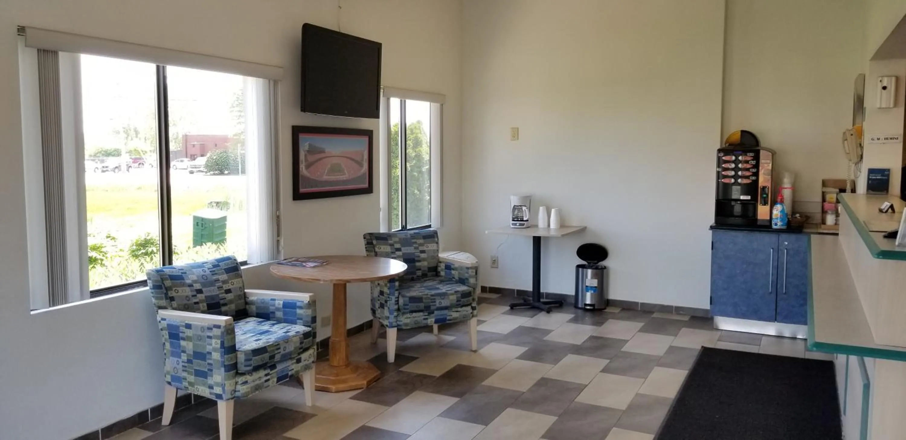 Seating area in FairBridge Inn Express London