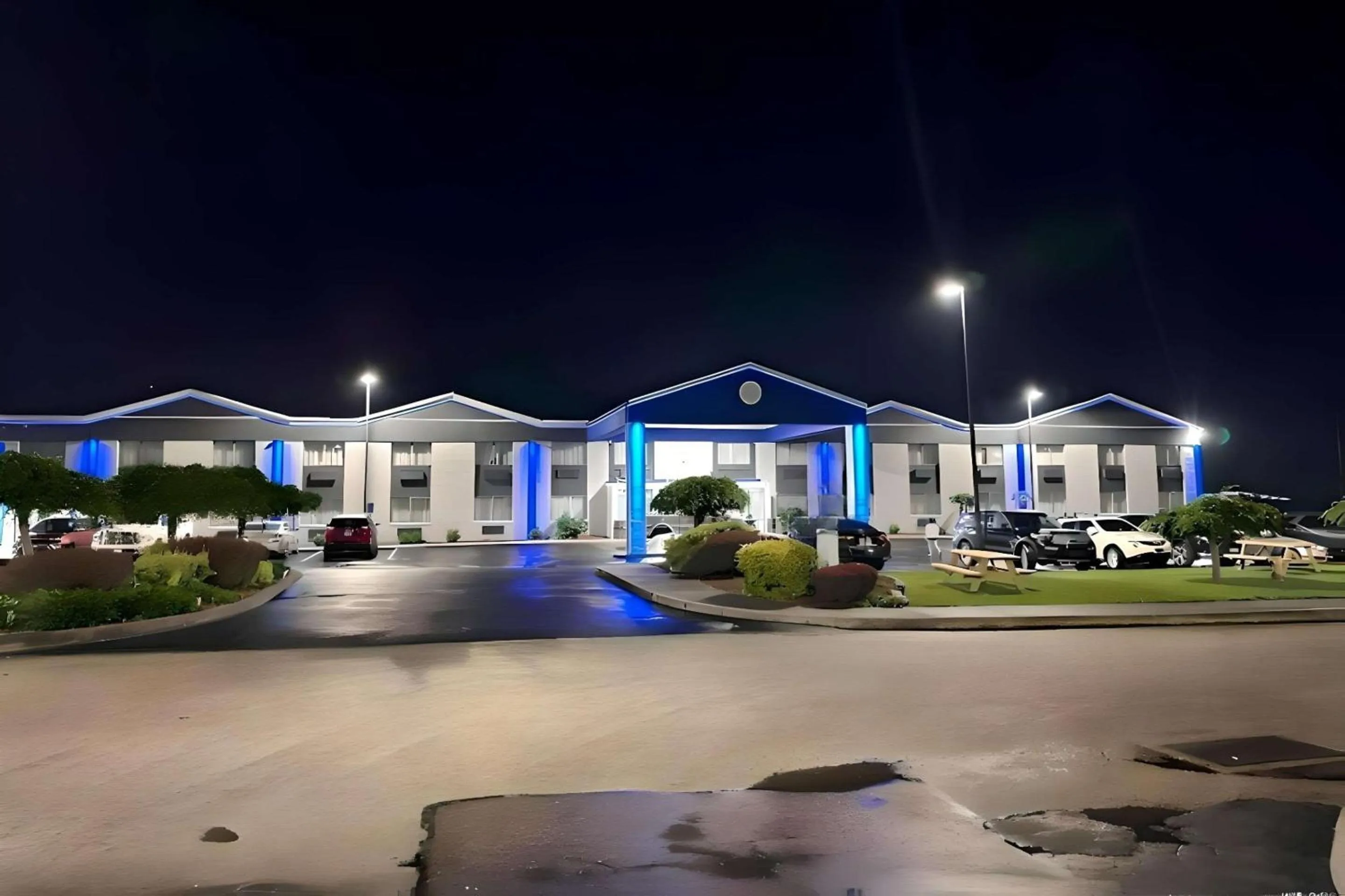 Property building in Remembrance Inn