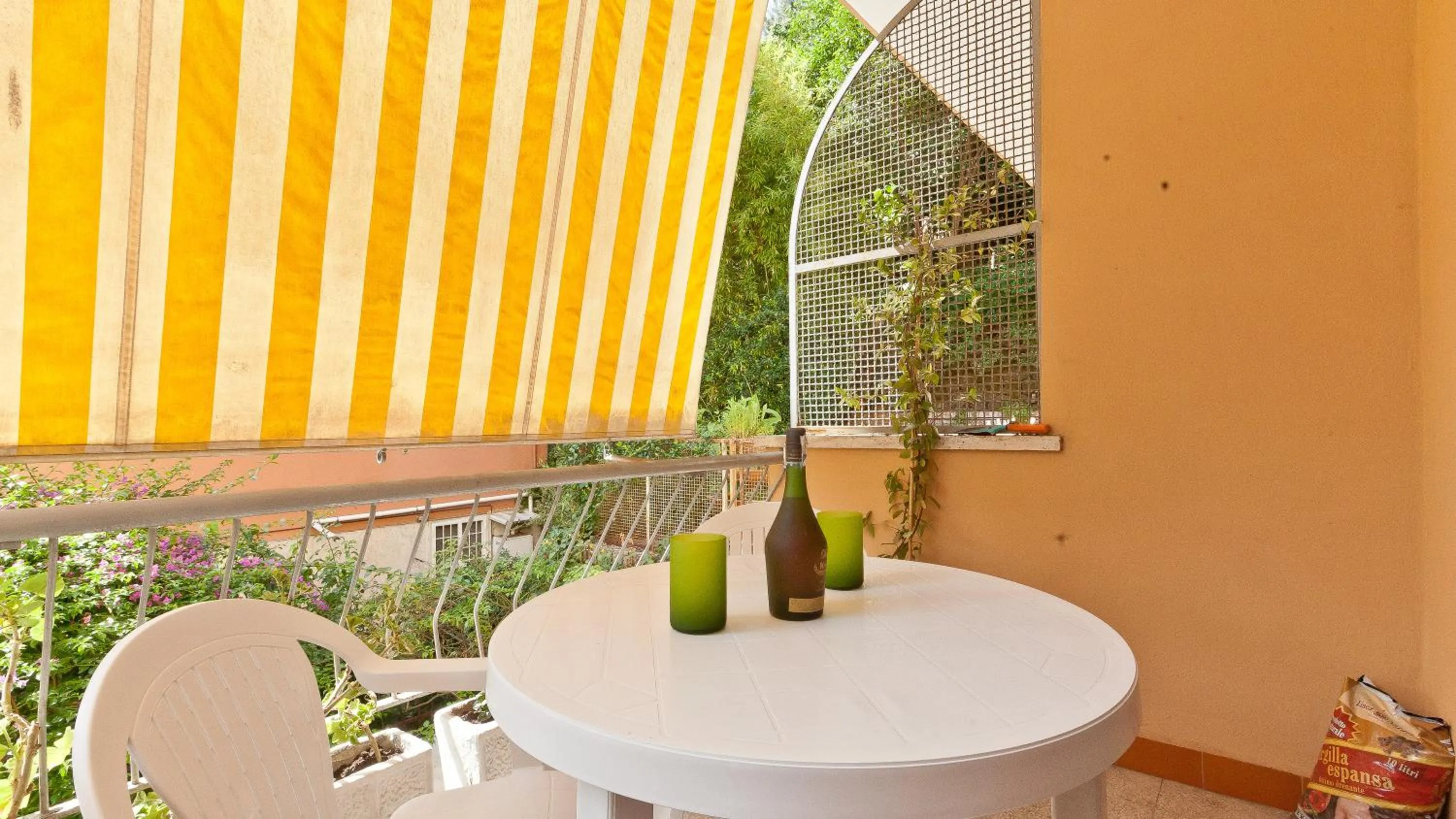 Balcony/Terrace in Pateras Flower-Rental in Rome