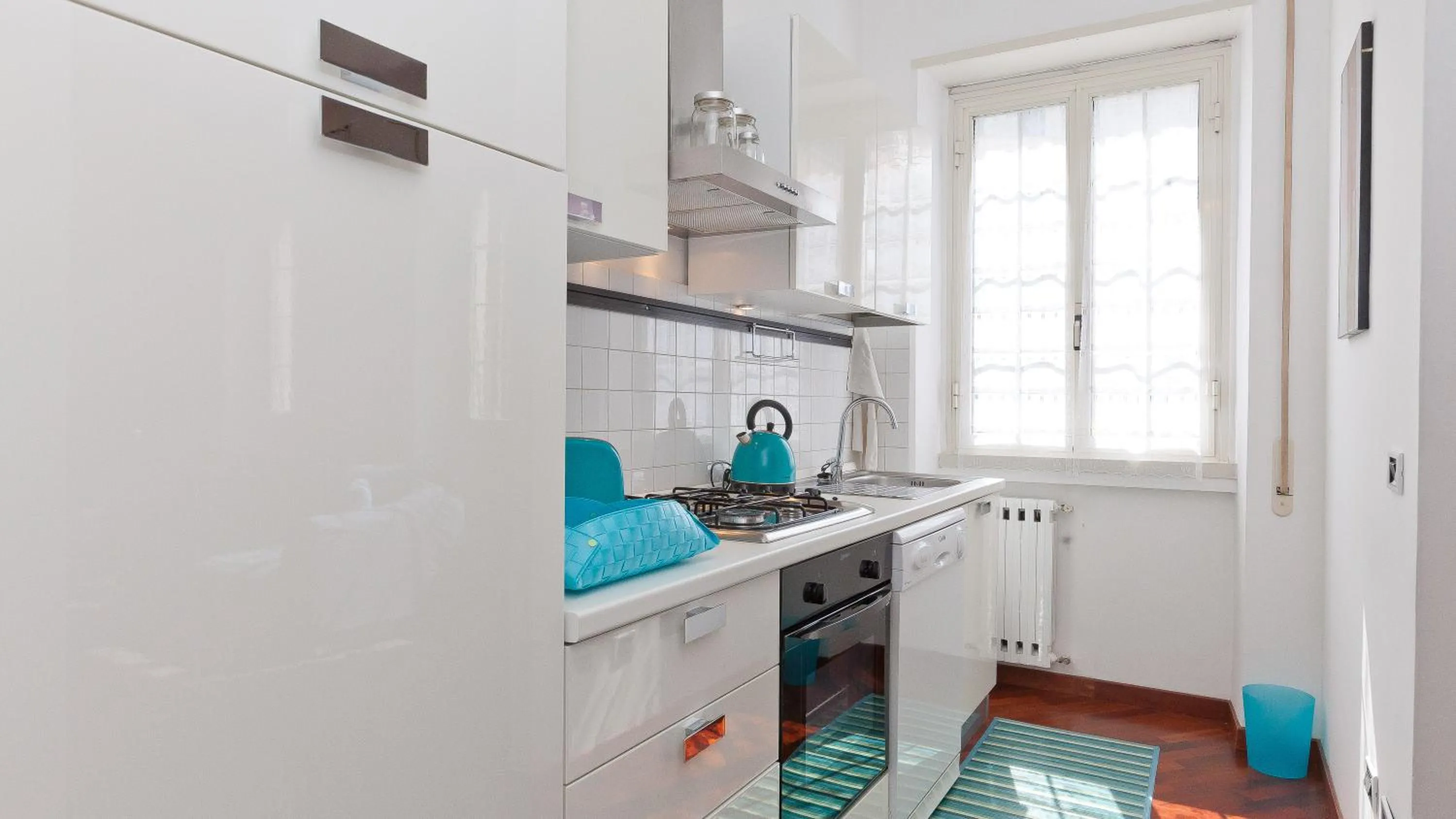 kitchen in Pateras Flower-Rental in Rome