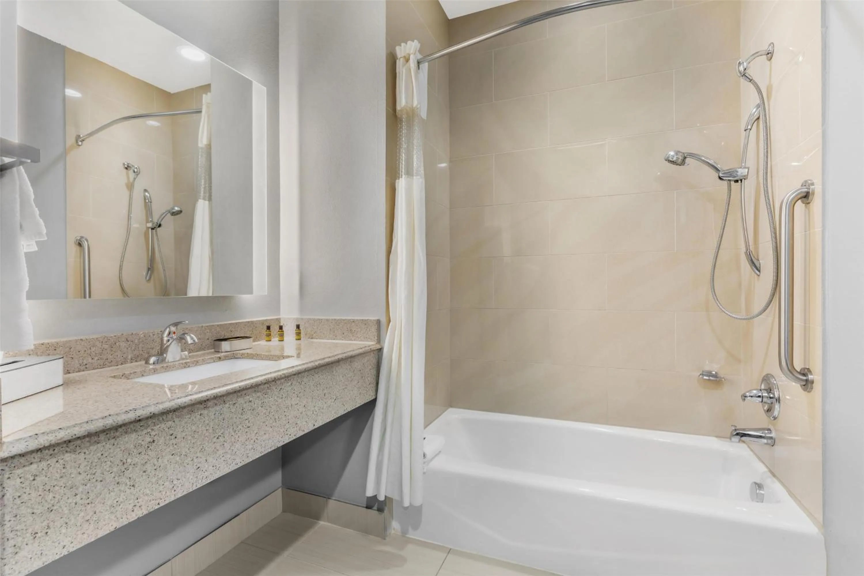 Bathroom in Best Western Plus Fort Worth Forest Hill Inn & Suites