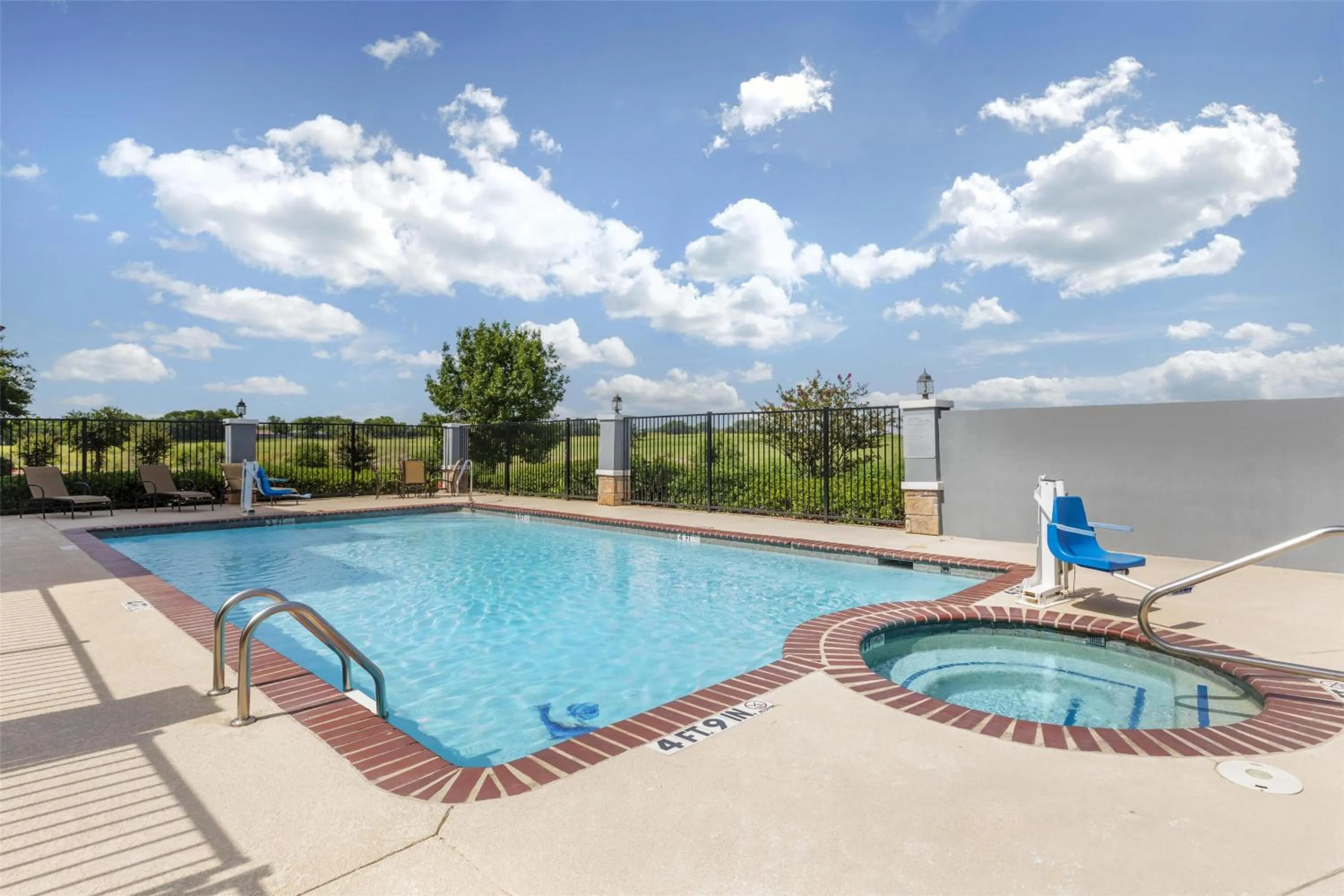 Pool view in Best Western Plus Fort Worth Forest Hill Inn & Suites
