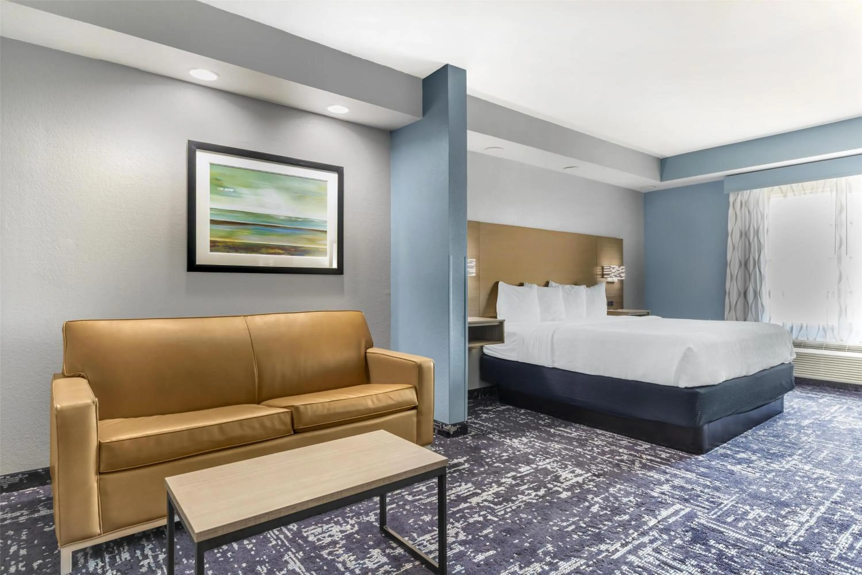 Bedroom, Bed in Best Western Plus Fort Worth Forest Hill Inn & Suites