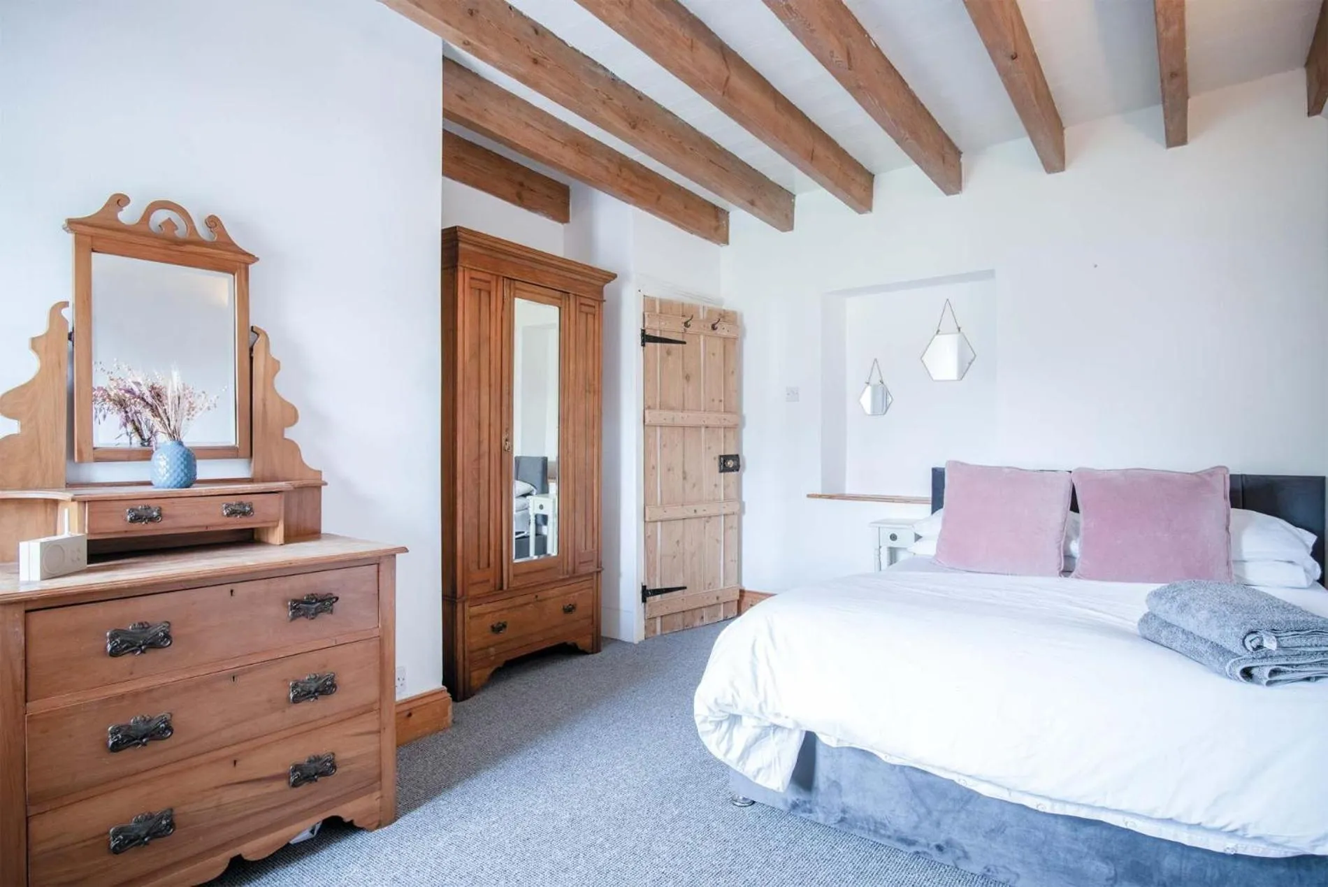 Floor plan, Bed in Angle Adventures - 4 Bedroom Cottage - Angle