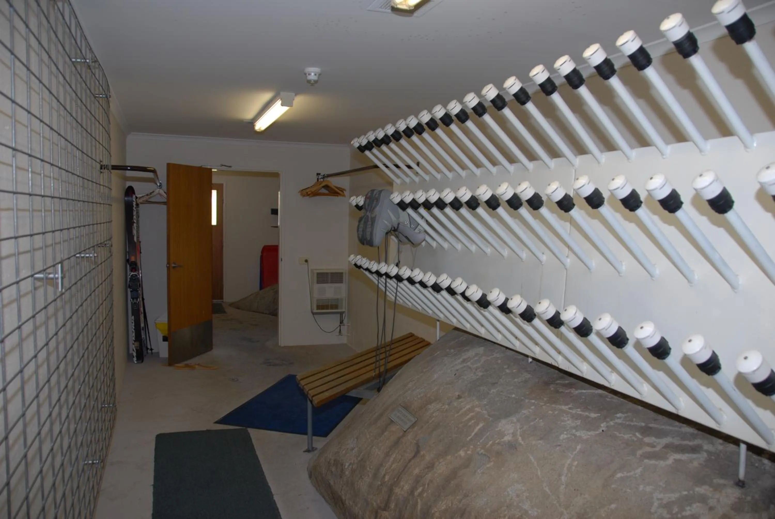 Other, Bed in Summit Ridge Alpine Lodge