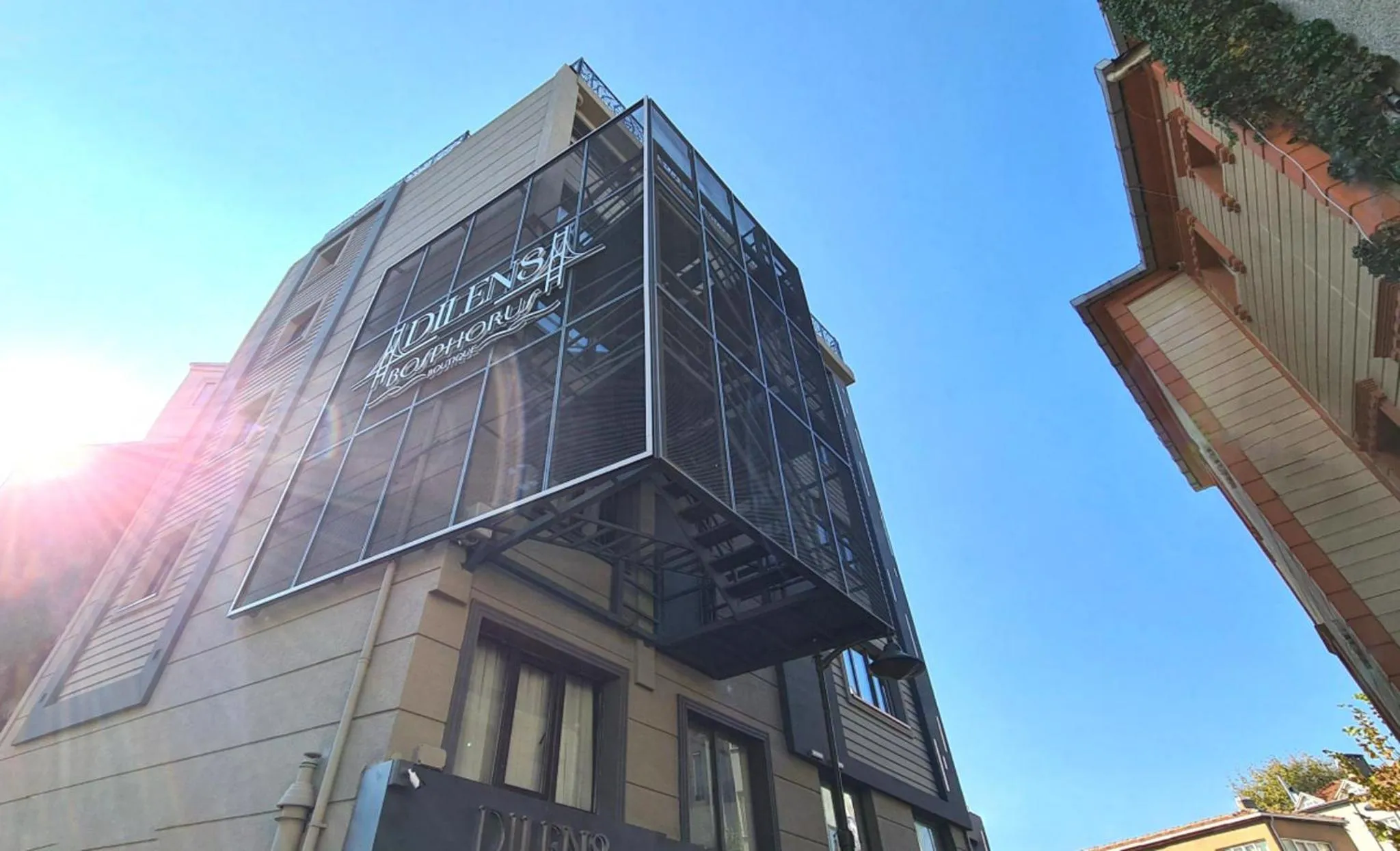 Property building in Dilens Bosphorus Hotel