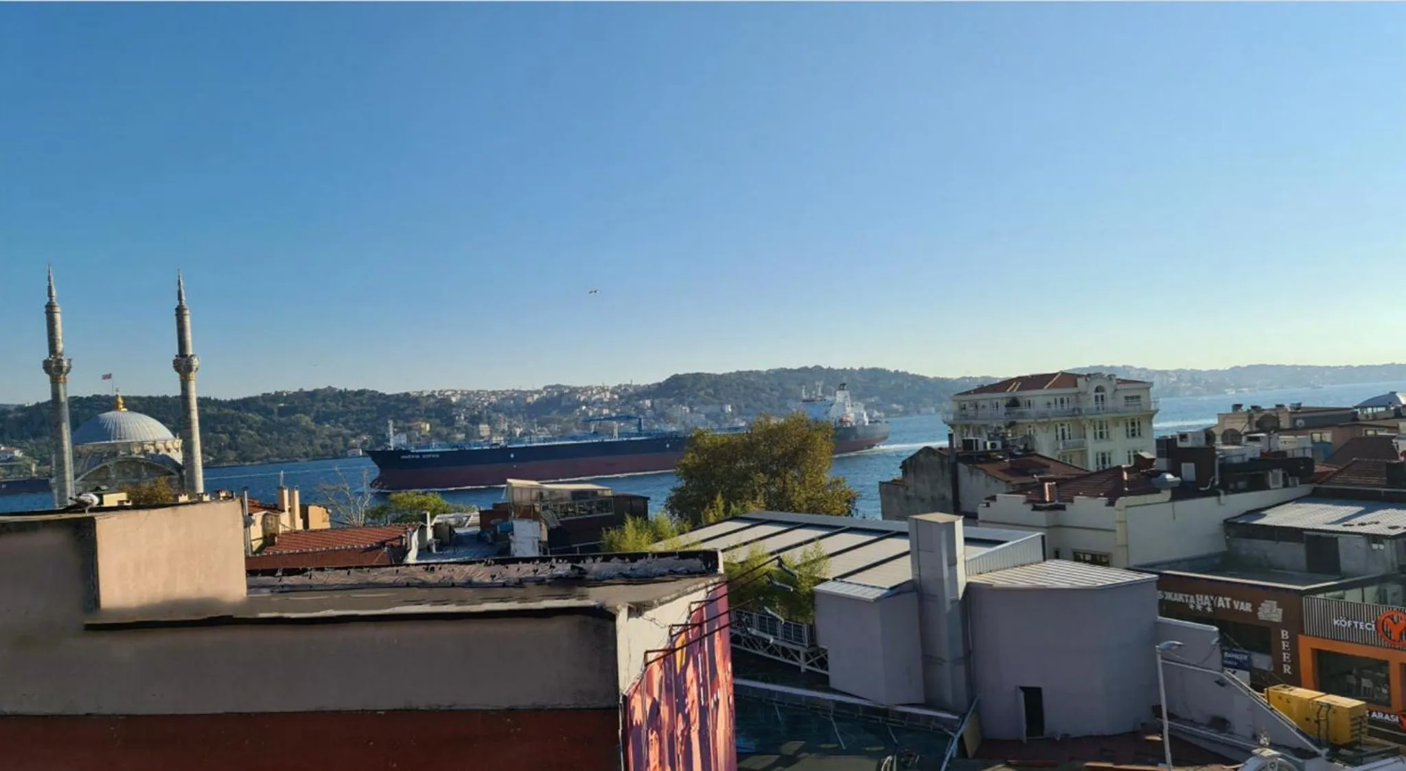 Property building in Dilens Bosphorus Hotel