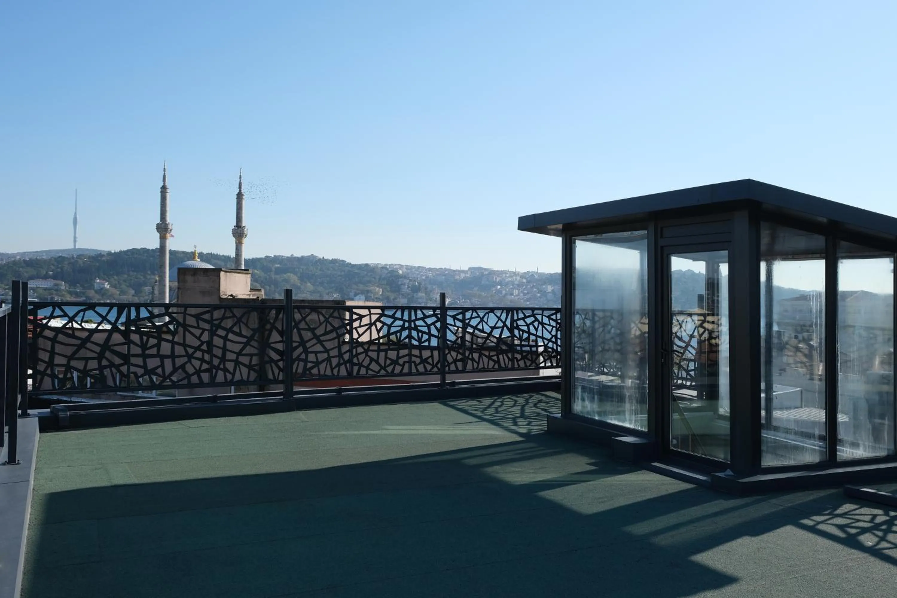 Natural landscape in Dilens Bosphorus Hotel