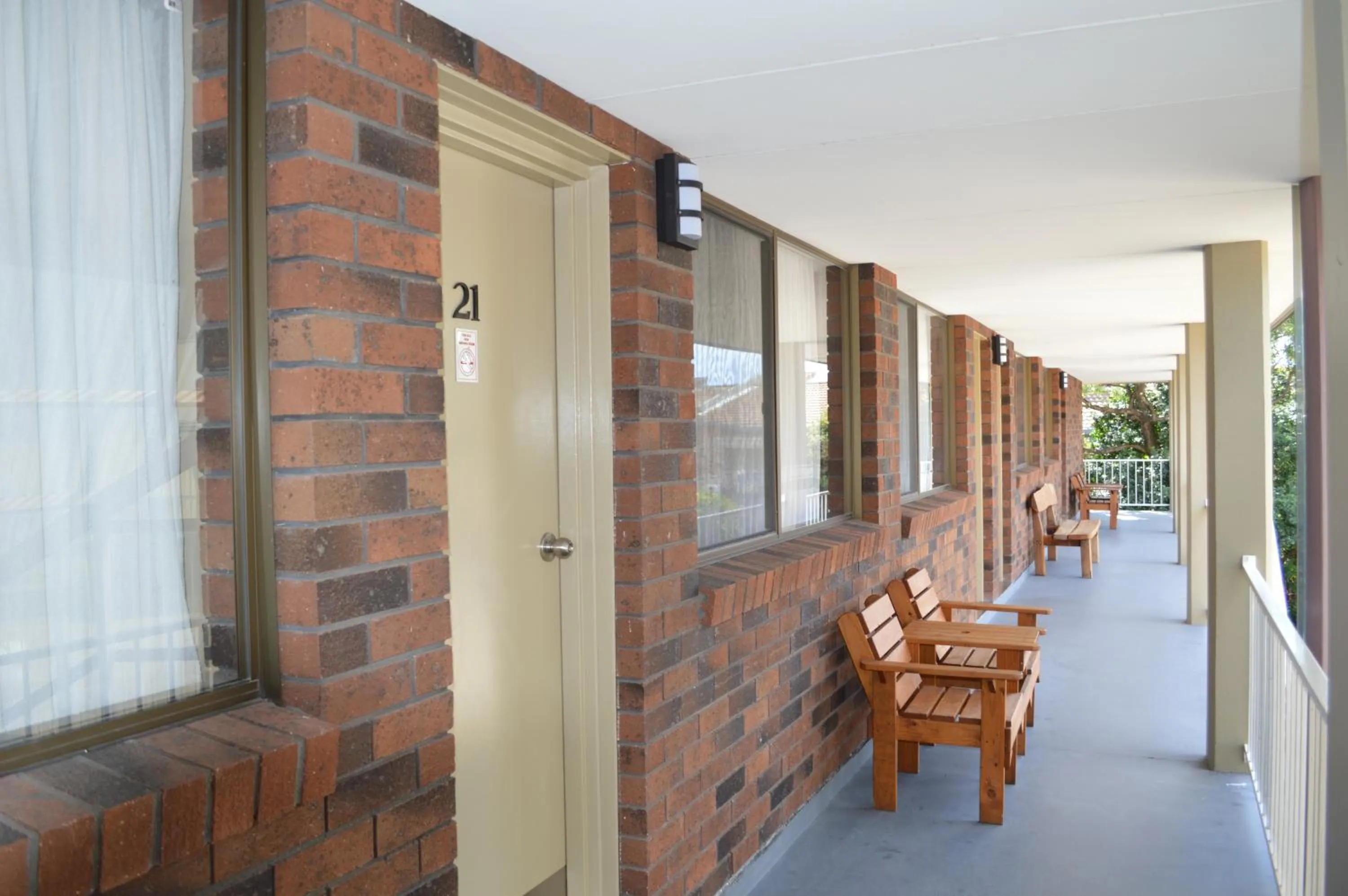 Patio in Best Western Parkside Motor Inn