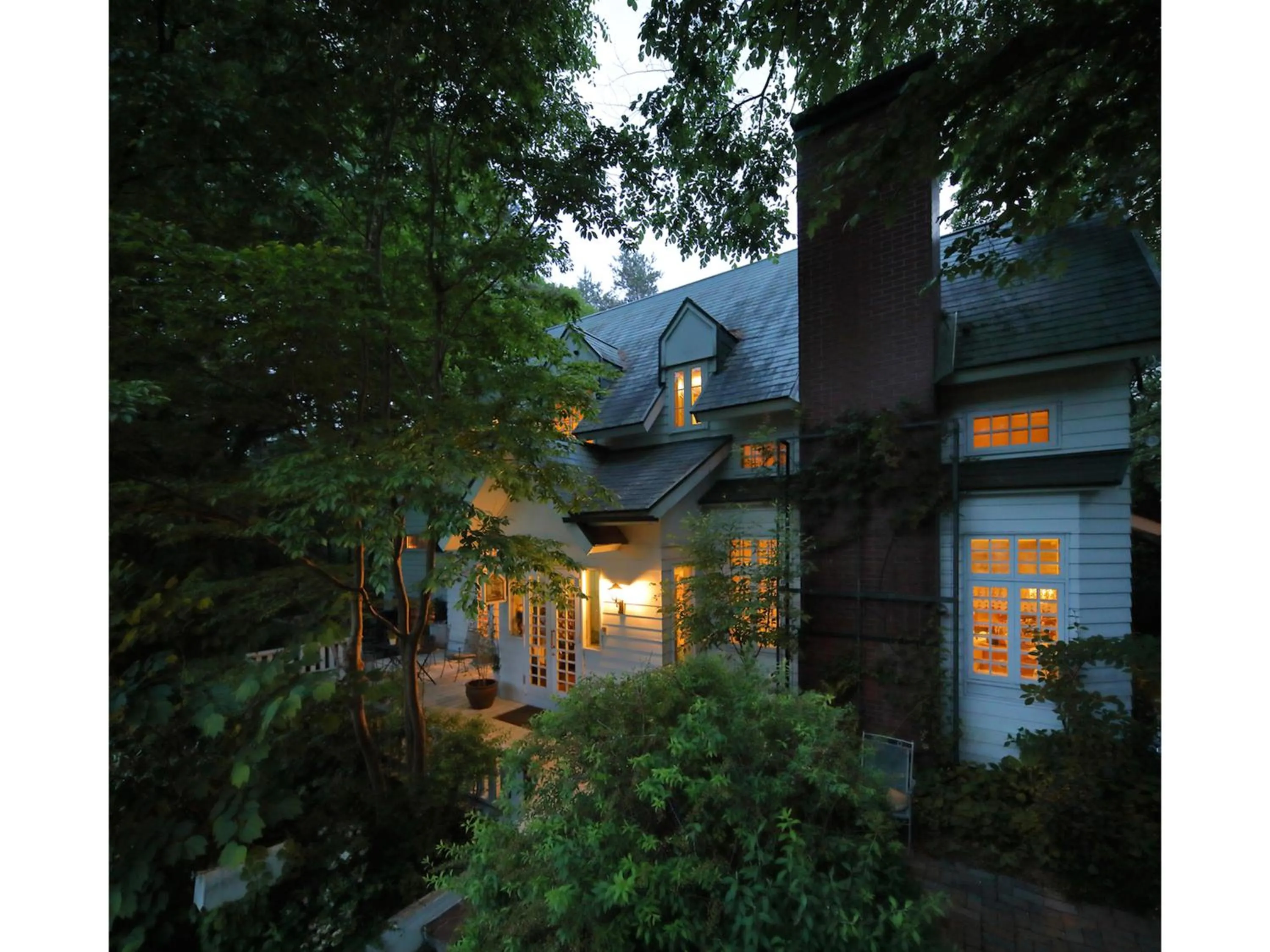 Property building in Country Inn Orchard House