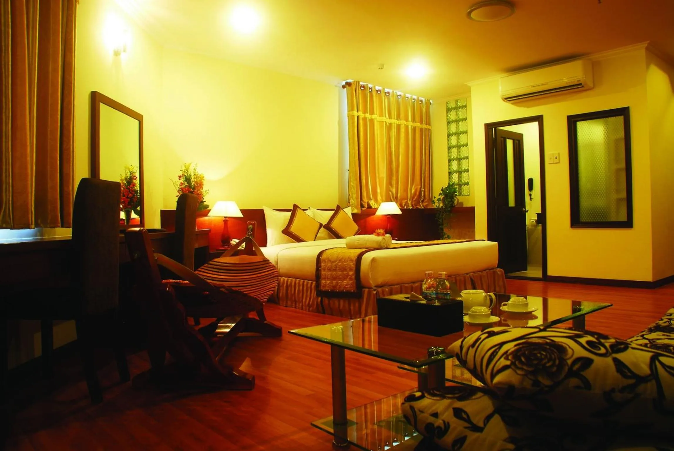 City view, Bed in Hau Giang Hotel