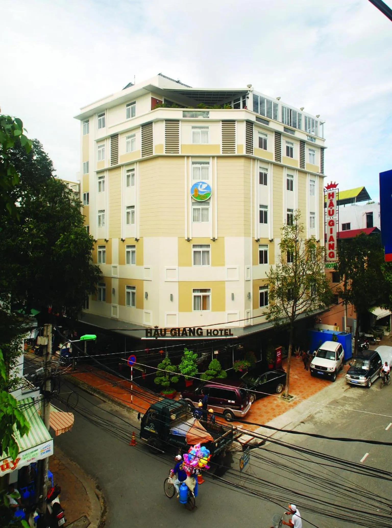Area and facilities in Hau Giang Hotel