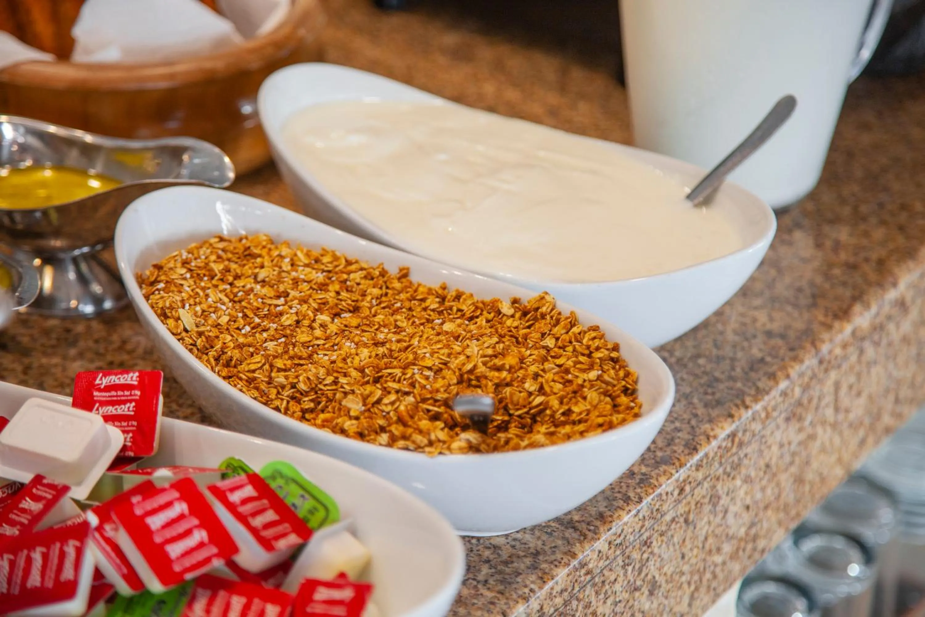 Breakfast in Mayev Express