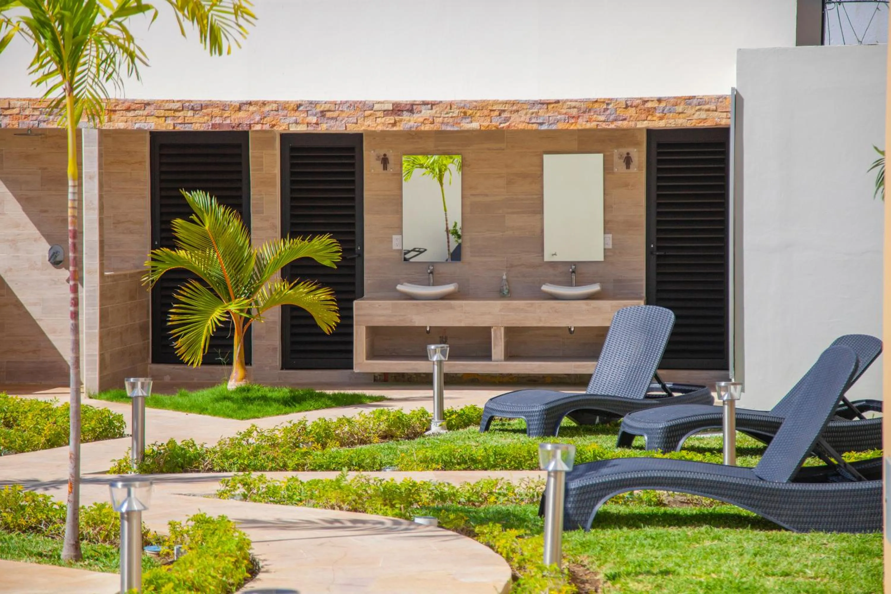 Garden in Mayev Express