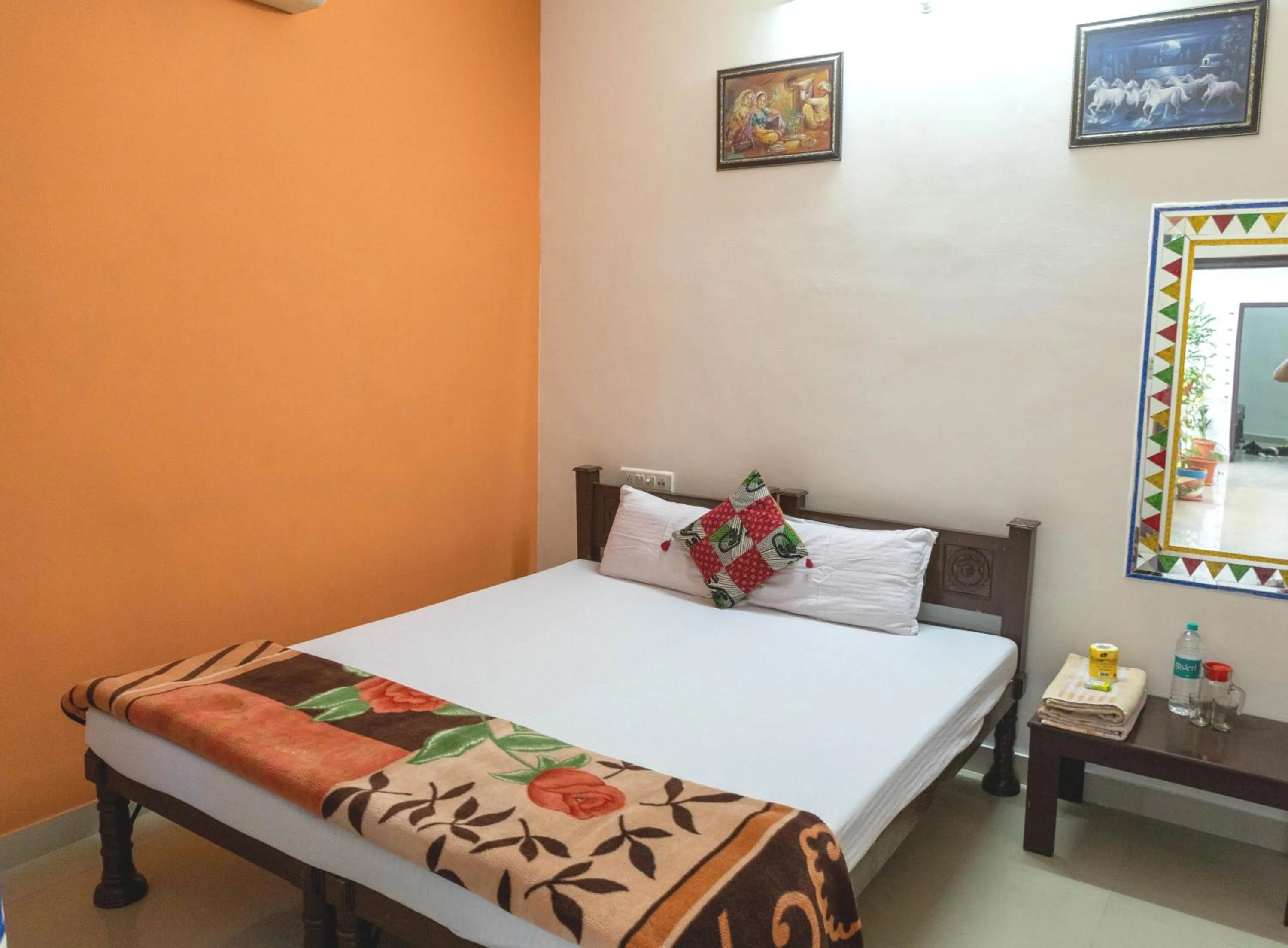 Bed in Hotel tulsi palace