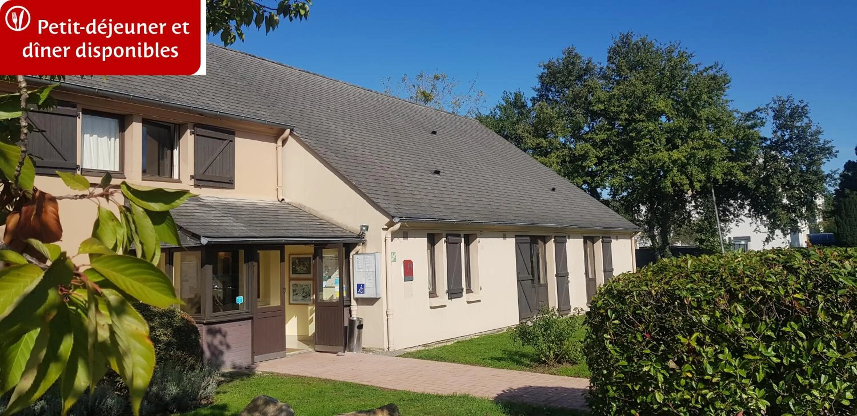 Property building in Hôtel Inn Design Resto Novo Carquefou