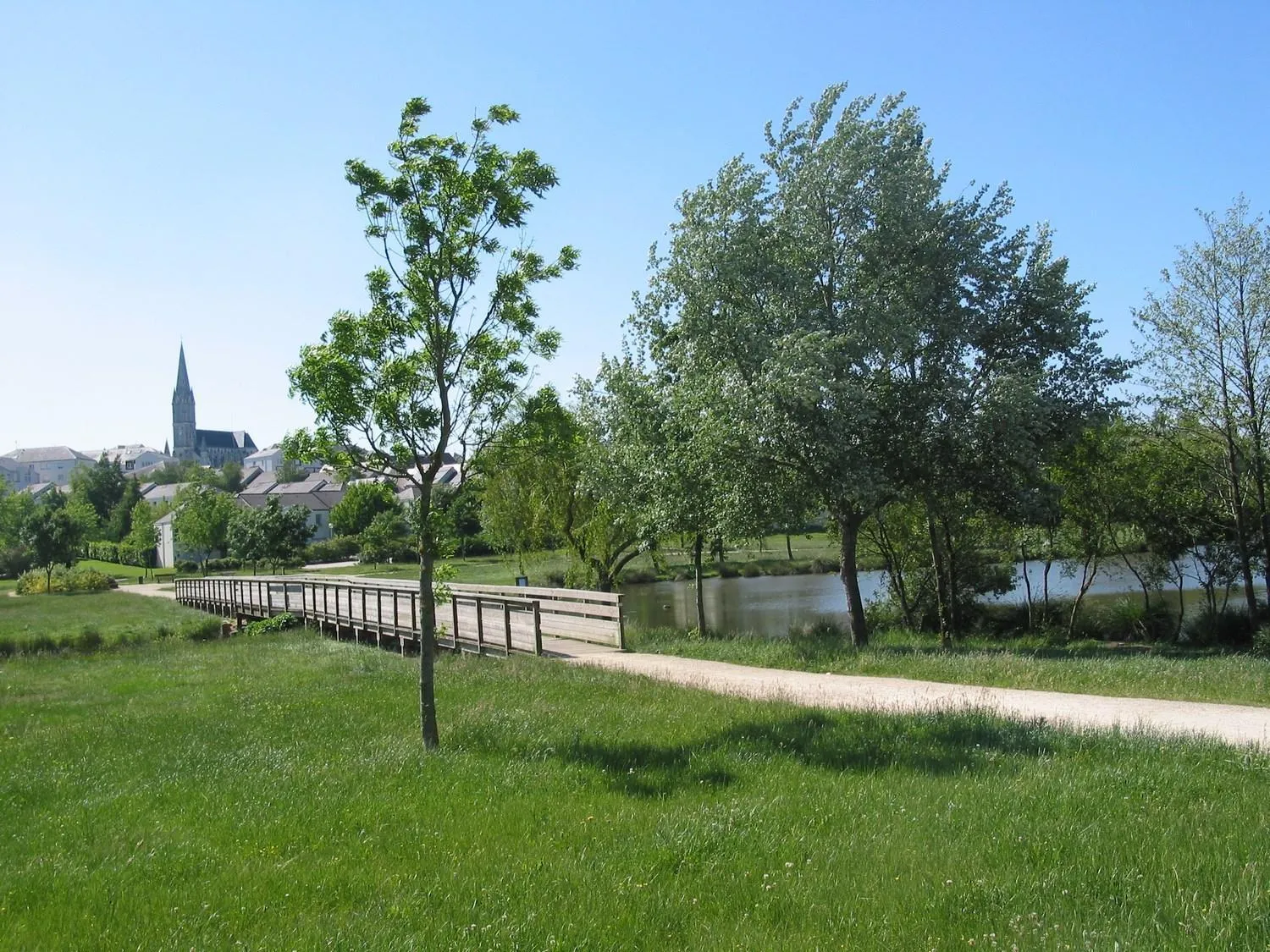 Property building in Hôtel Inn Design Resto Novo Carquefou