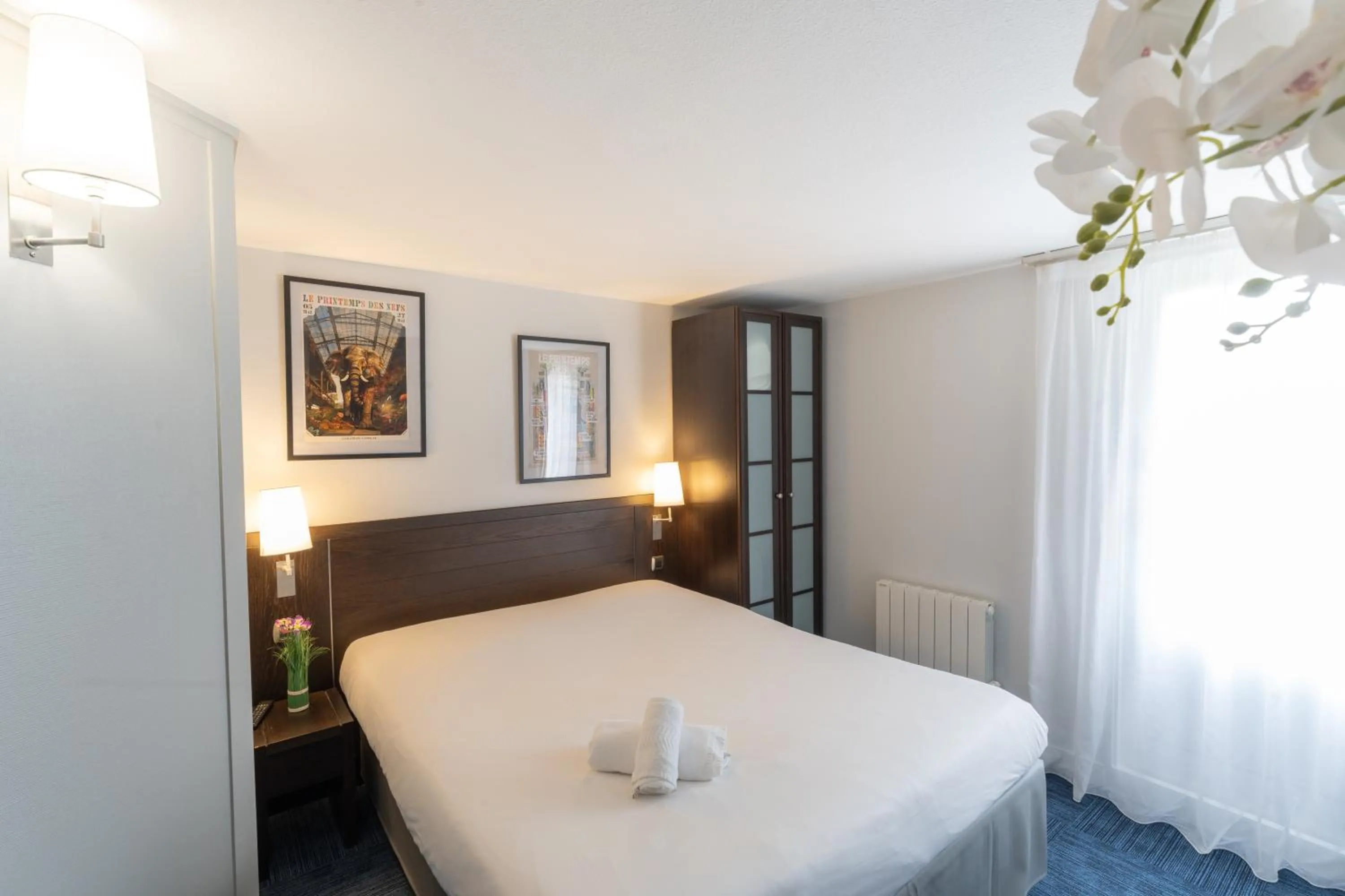 Bed in Hôtel Inn Design Resto Novo Carquefou