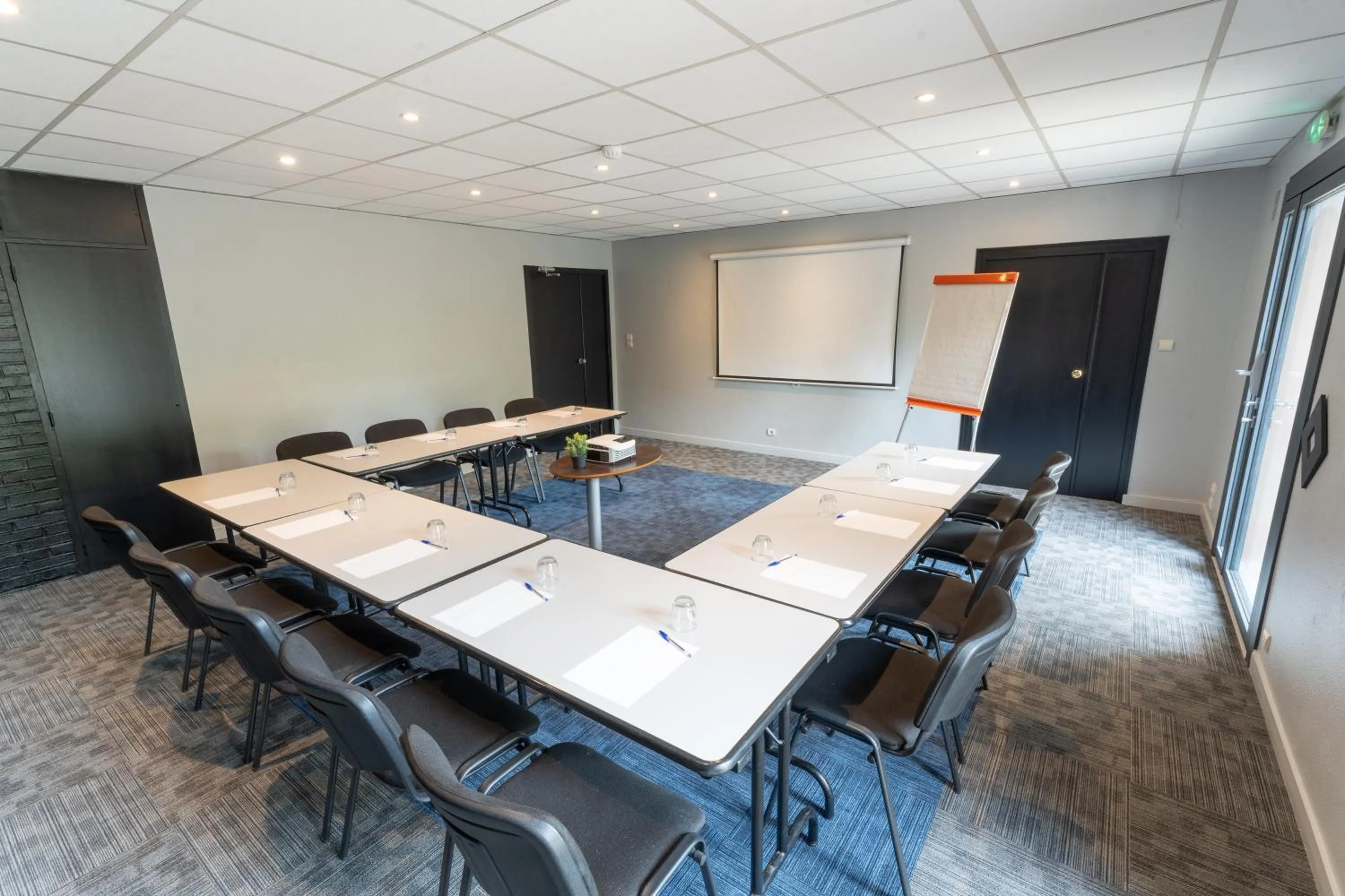 Meeting/conference room in Hôtel Inn Design Resto Novo Carquefou