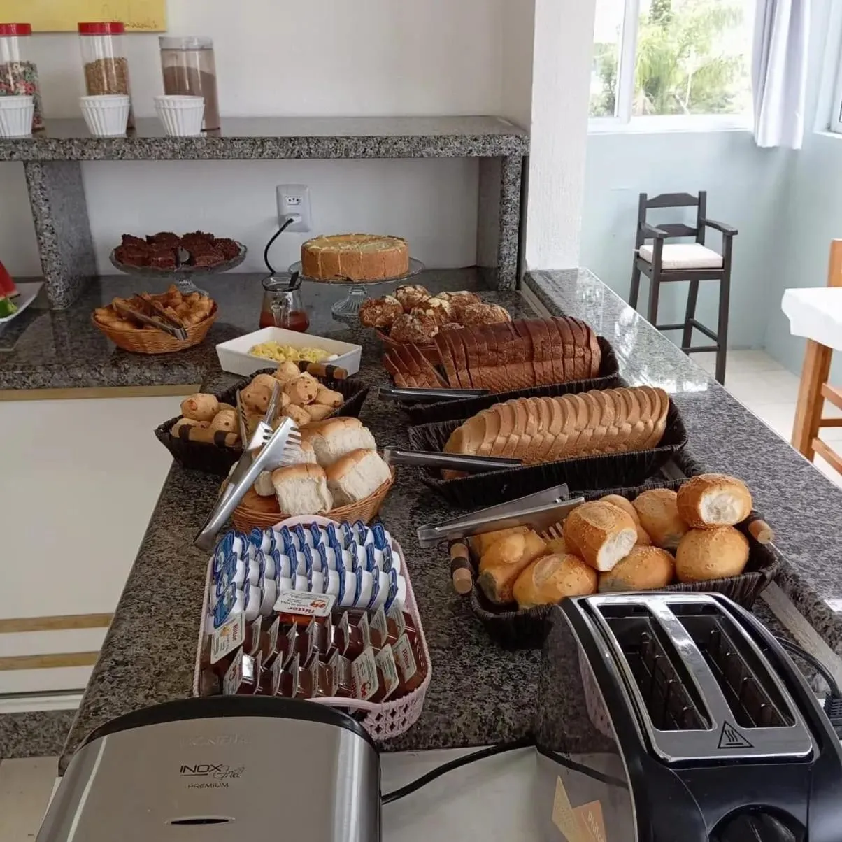 Breakfast in Pousada Vila do Navegante