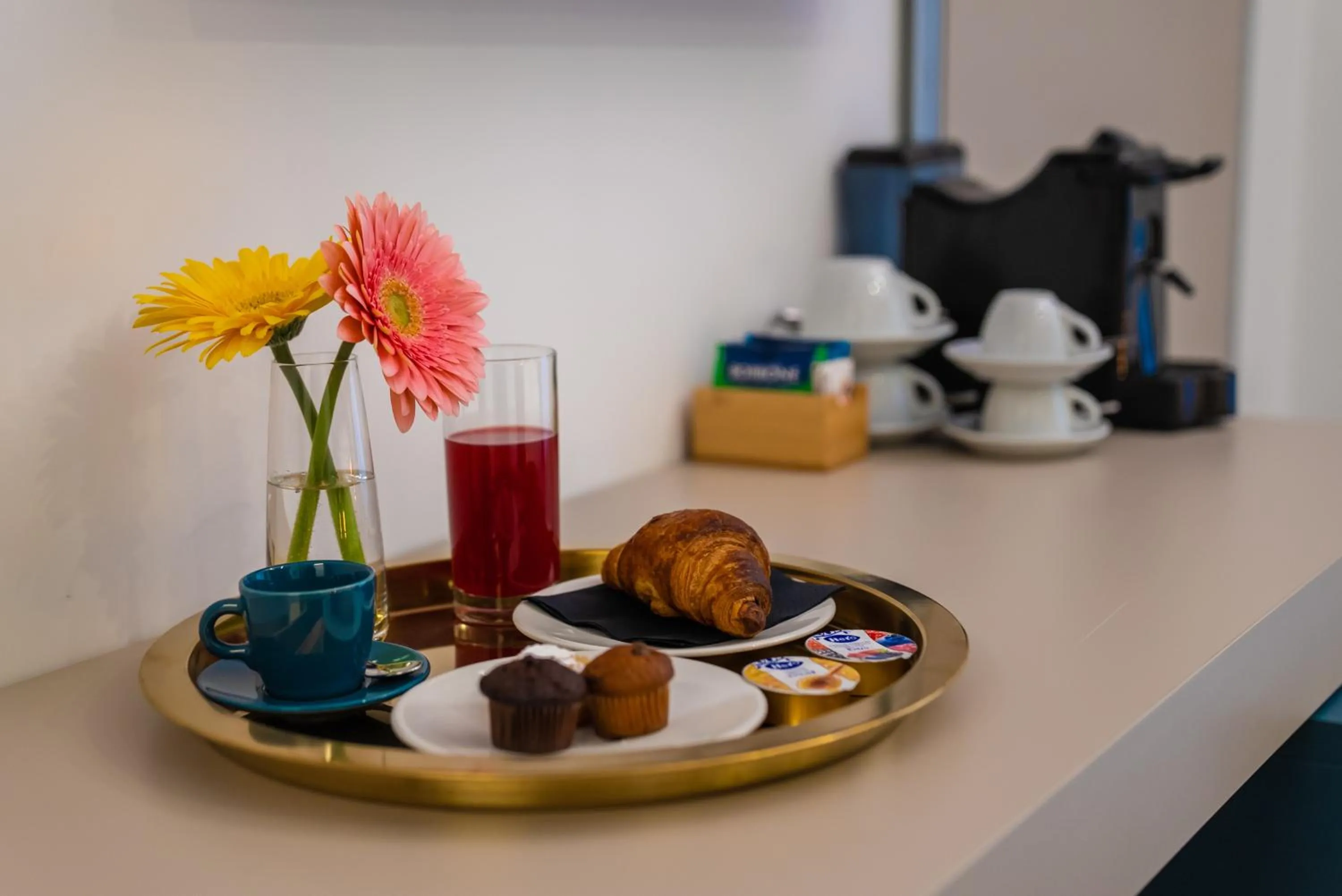 Coffee/tea facilities in Hart Boutique Hotel