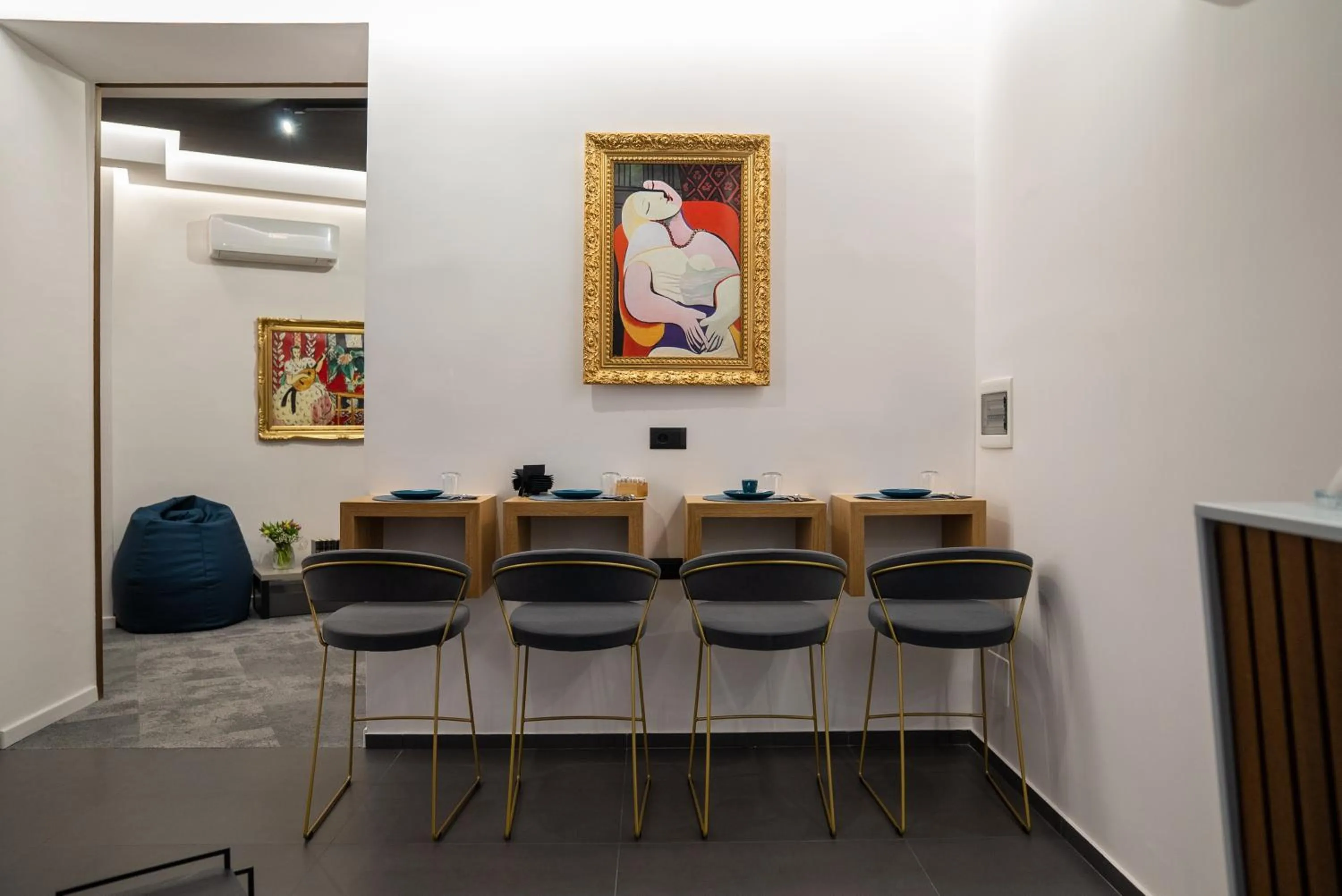 Lounge or bar in Hart Boutique Hotel