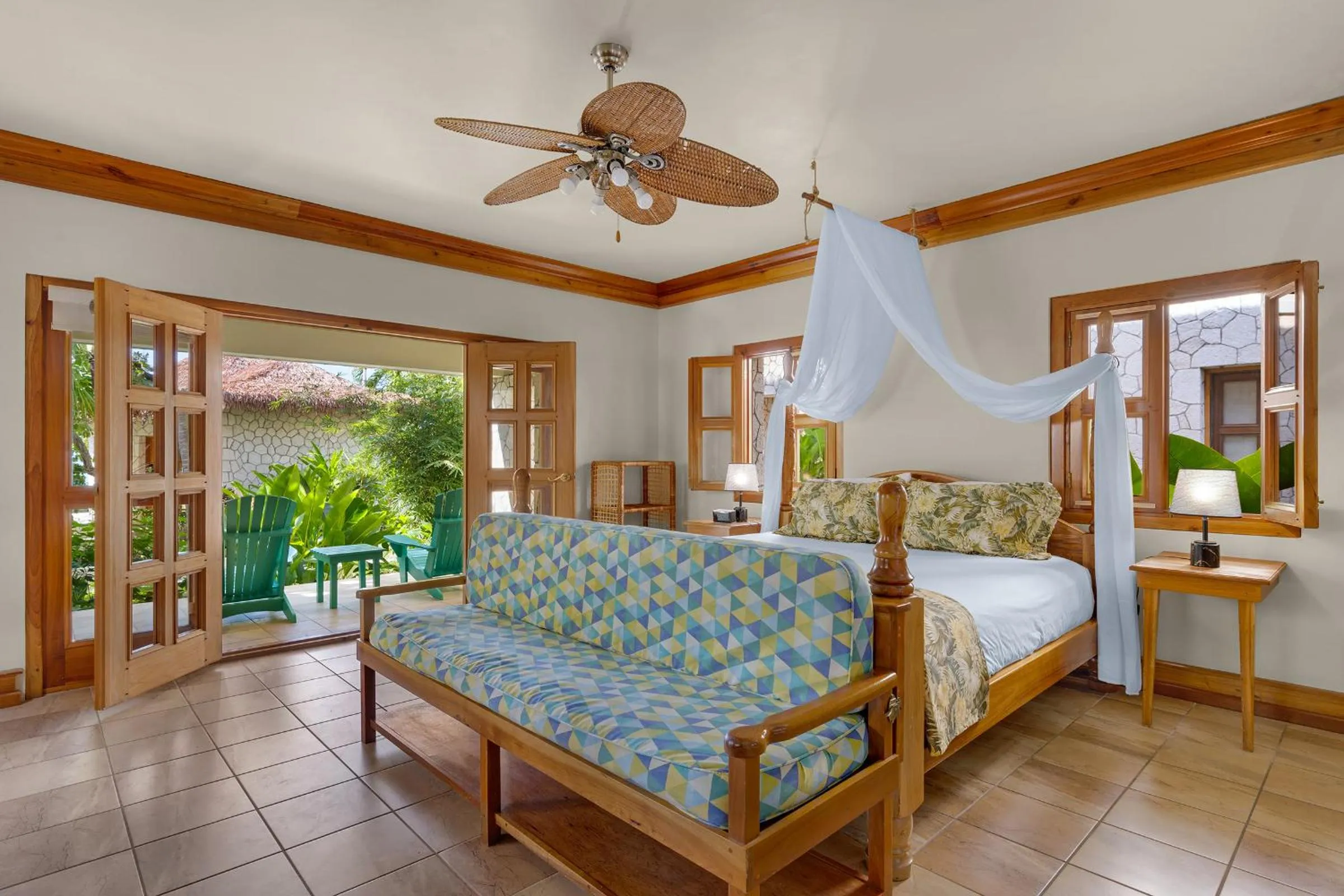 Bedroom, Bed in Ocean Cliff Hotel Negril Limited - Adults Only