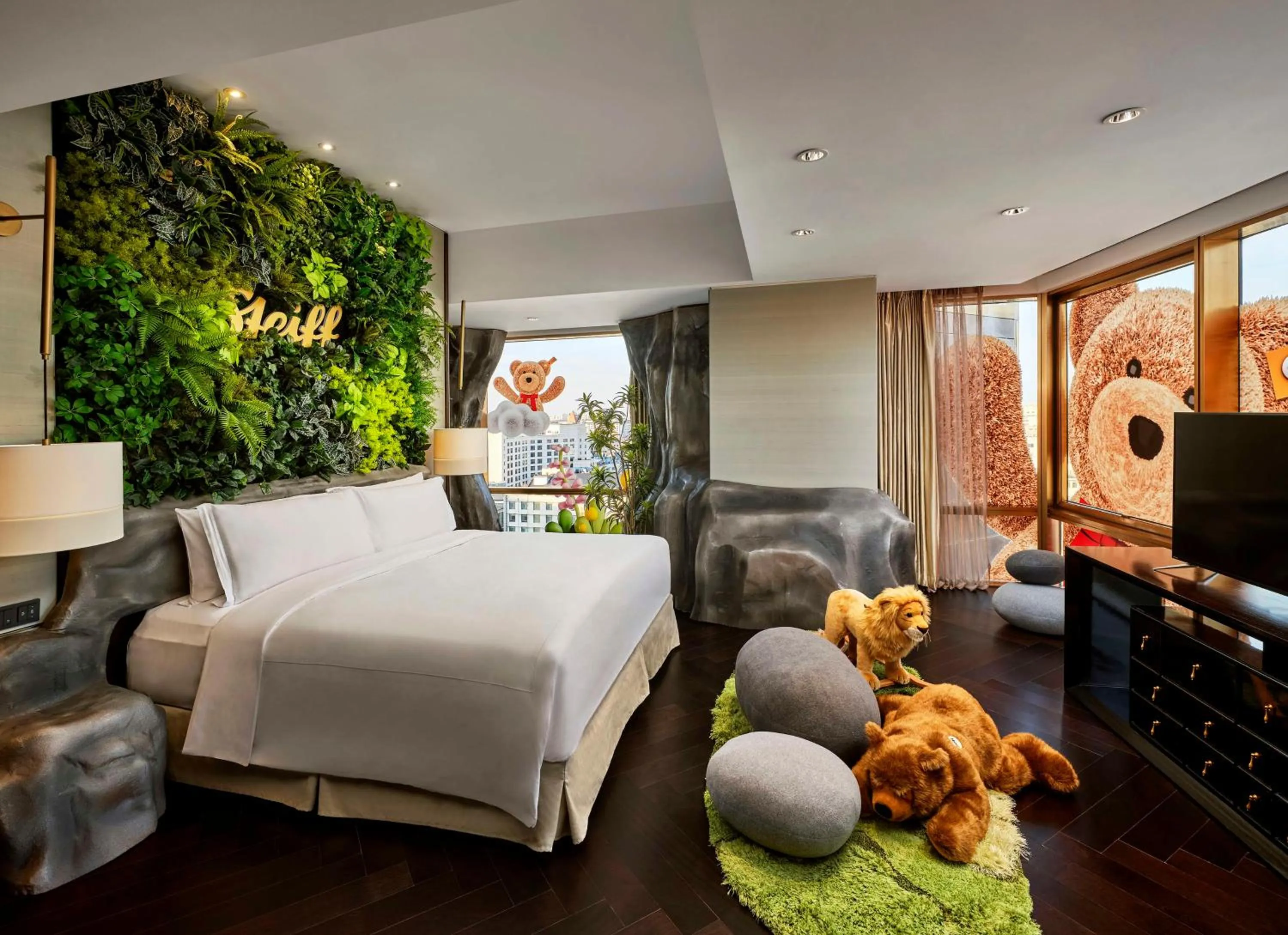 Bed in Waldorf Astoria Beijing