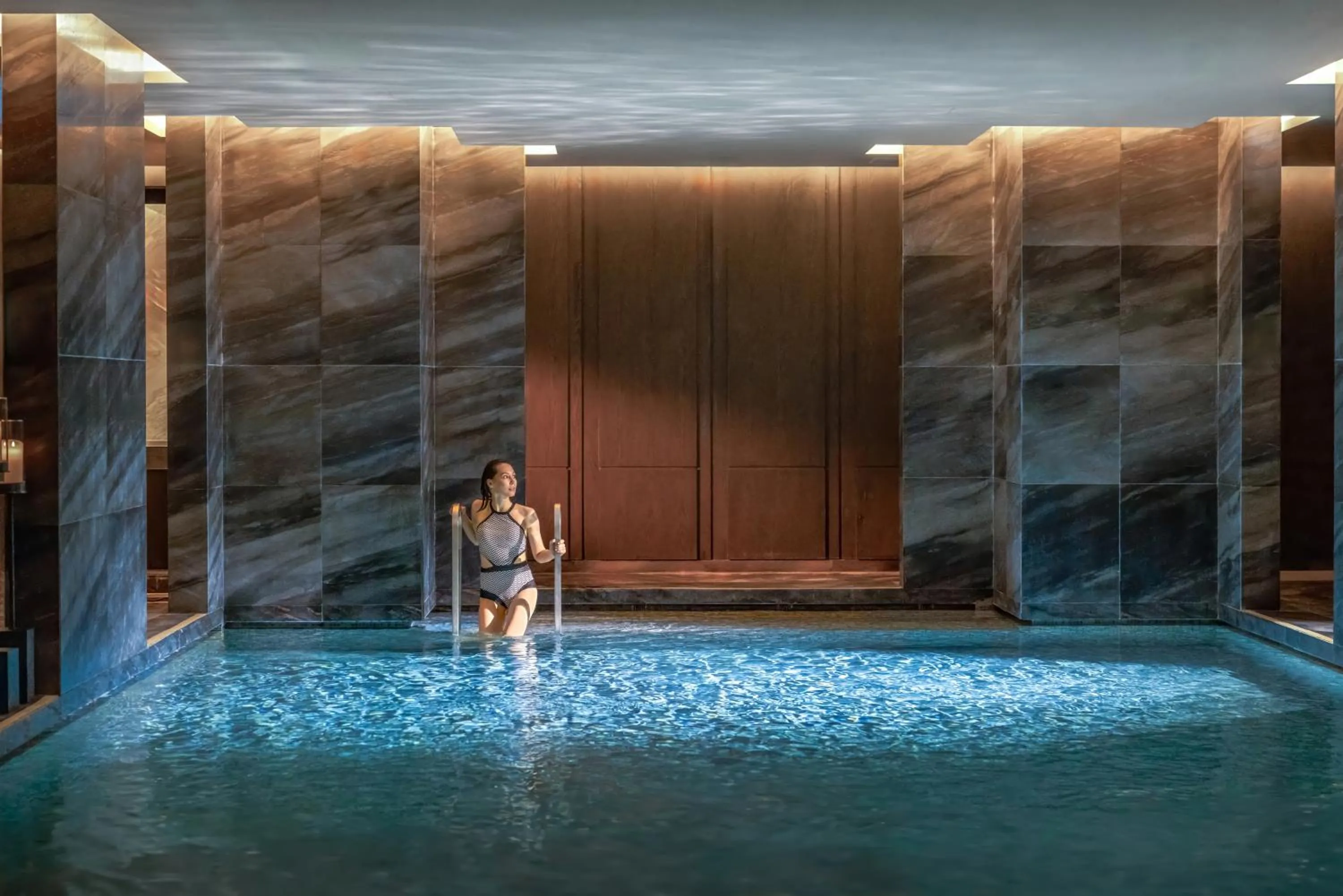 Swimming pool in Waldorf Astoria Beijing