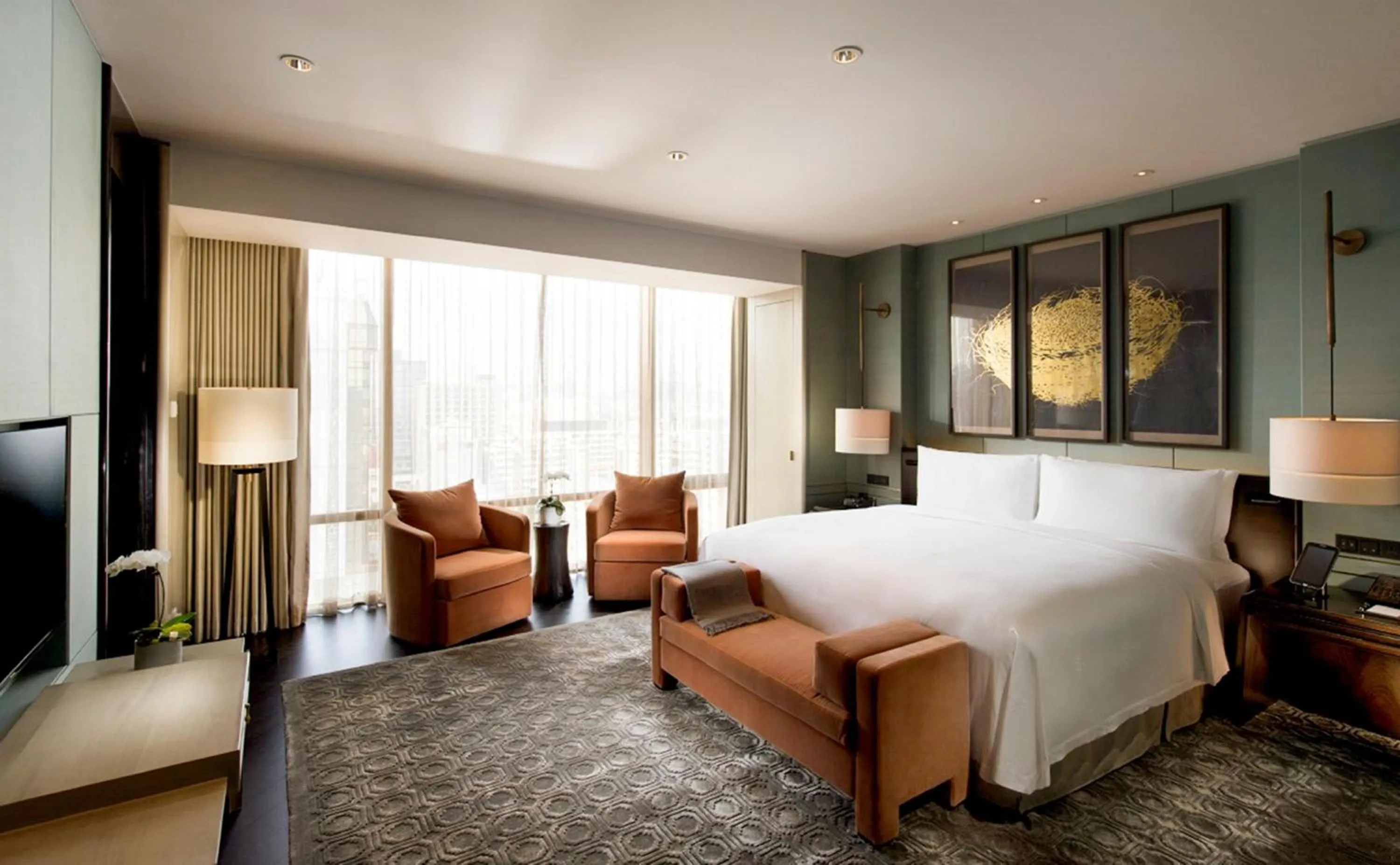 Bed in Waldorf Astoria Beijing