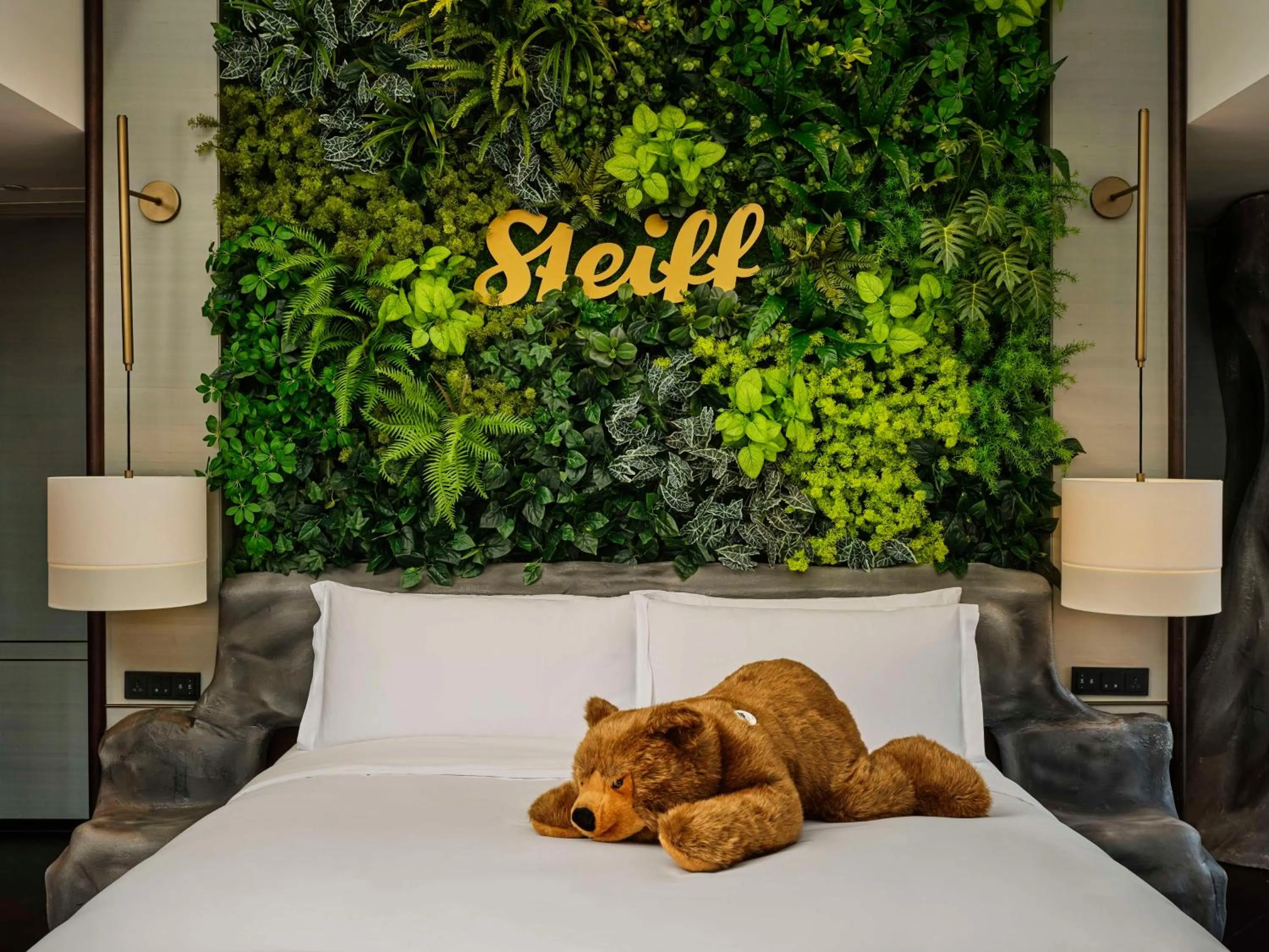 Bed in Waldorf Astoria Beijing