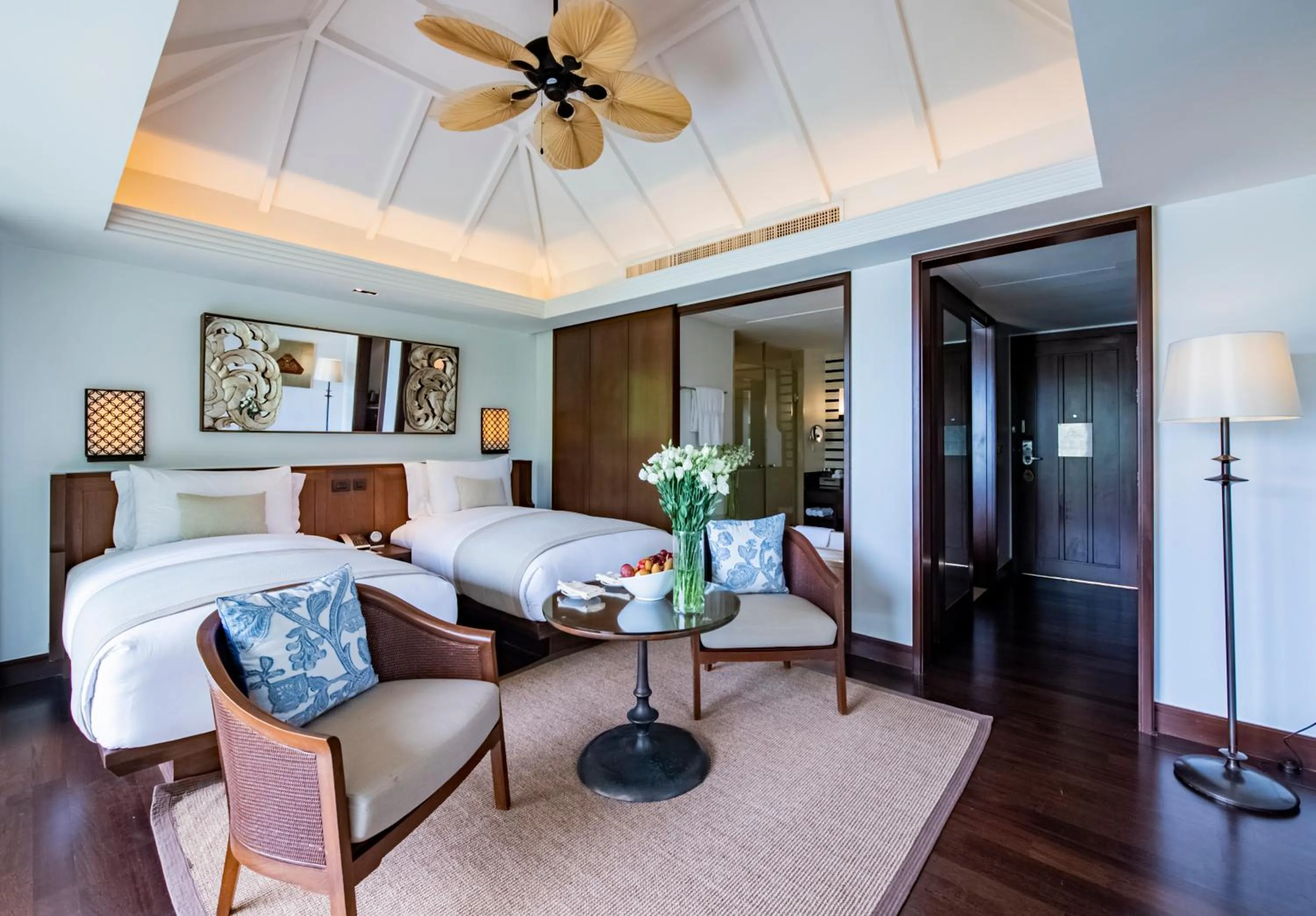 Photo of the whole room, Bed in Anantara Layan Phuket Resort