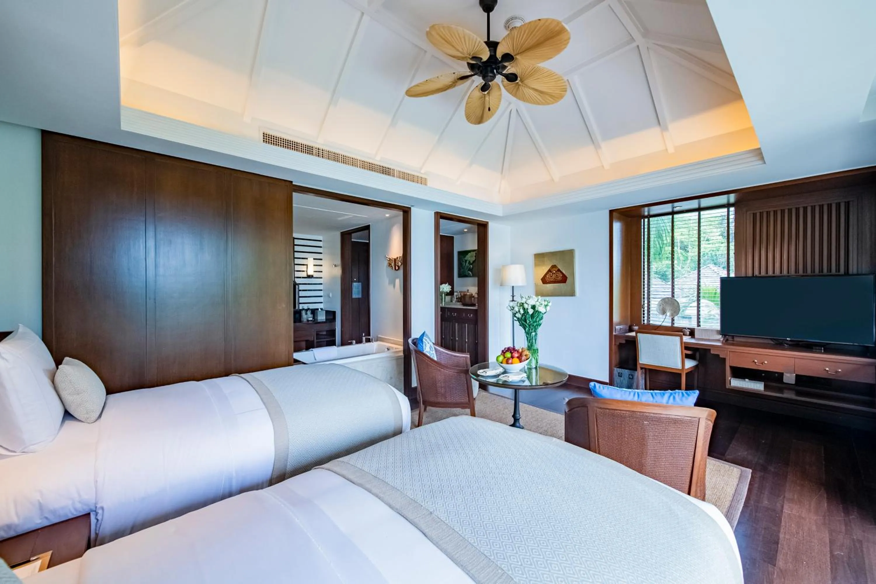 Photo of the whole room, Bed in Anantara Layan Phuket Resort