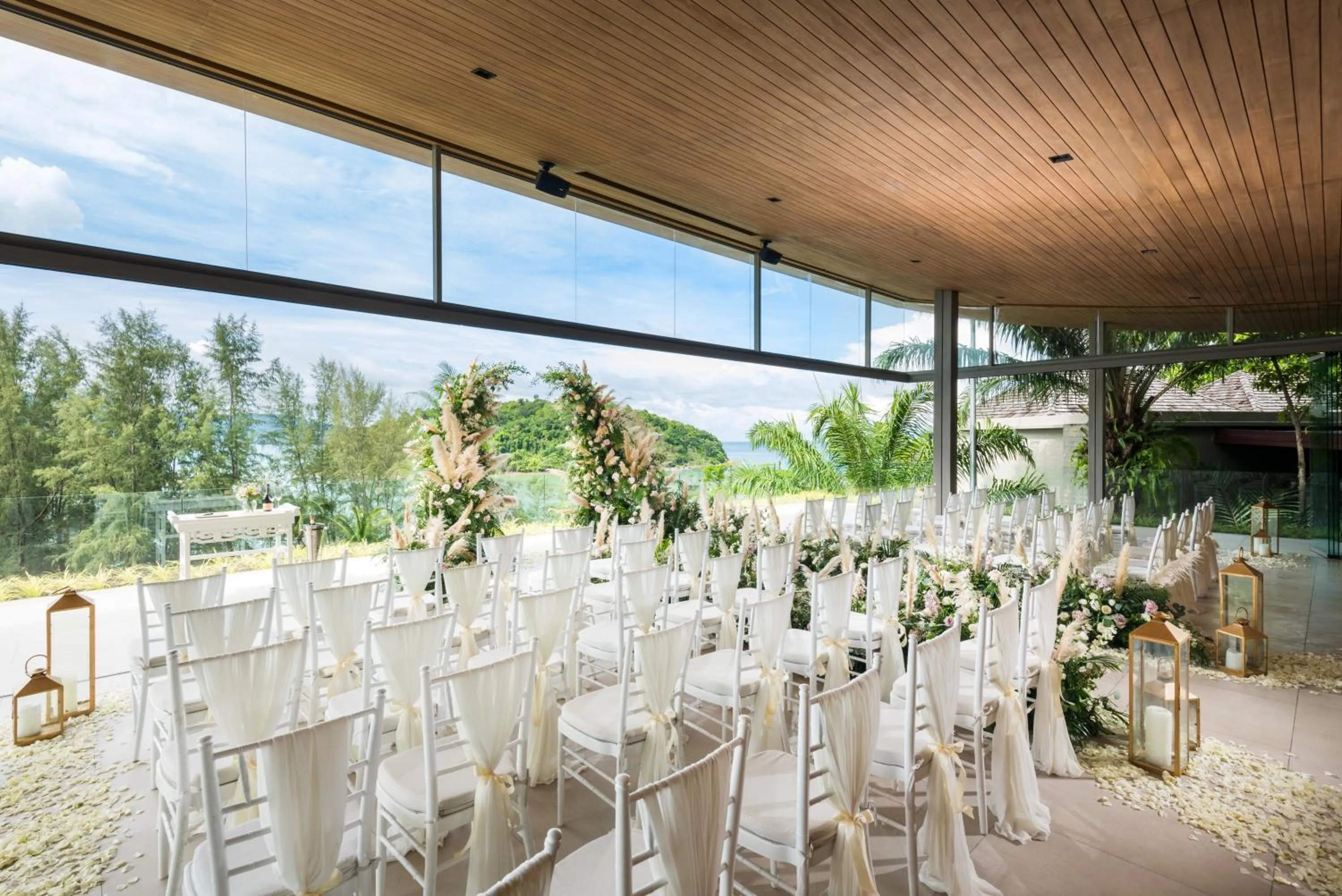 Business facilities in Anantara Layan Phuket Resort