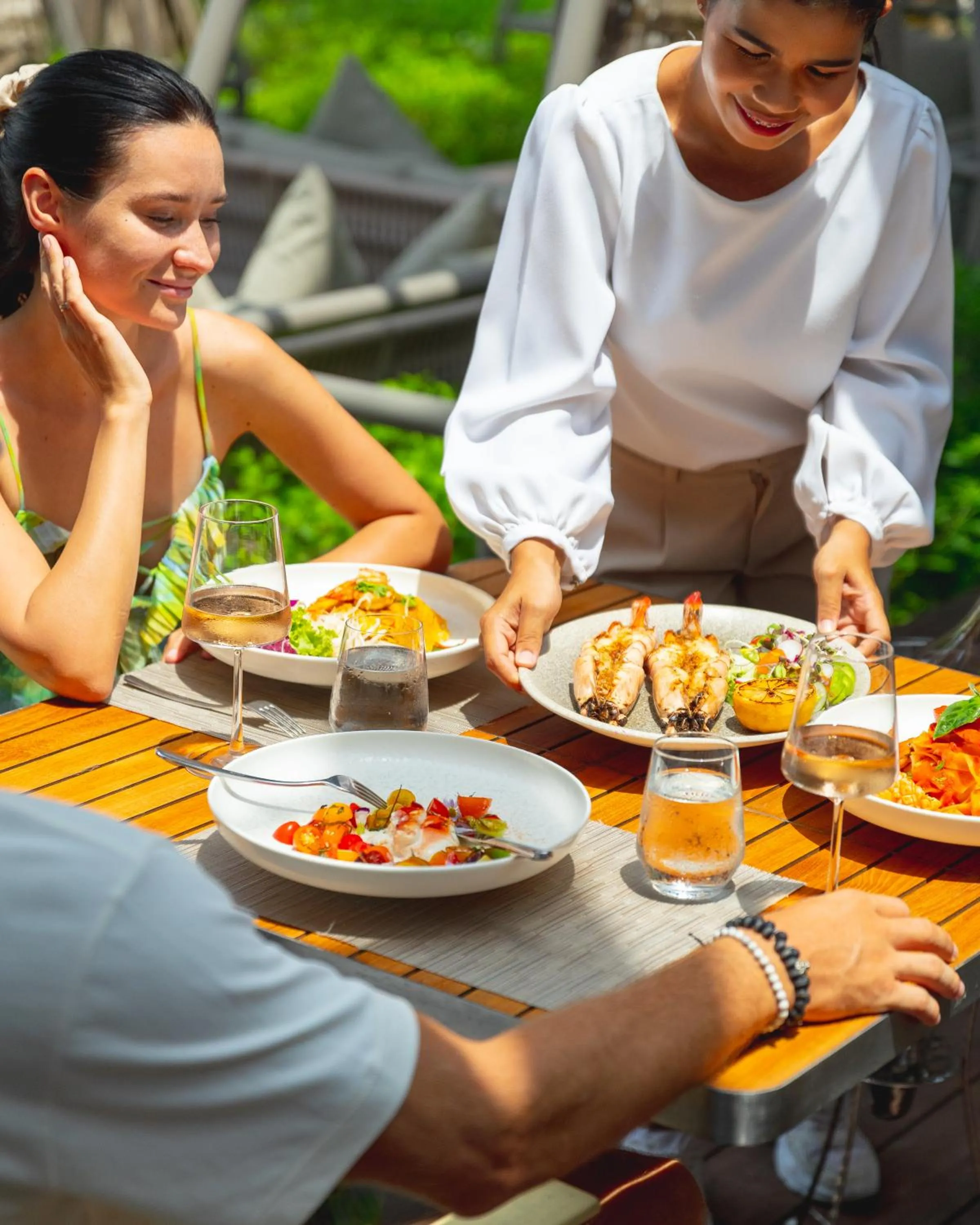 Restaurant/places to eat in Anantara Layan Phuket Resort